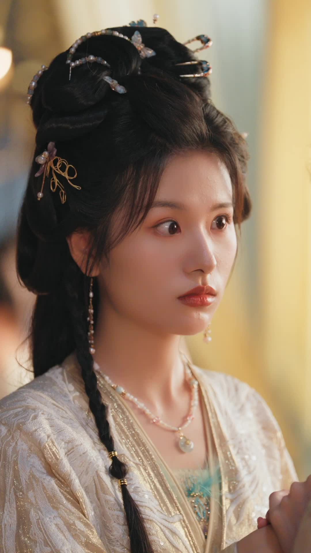 Episode 11 of Entwined by Fate, Reborn to Love