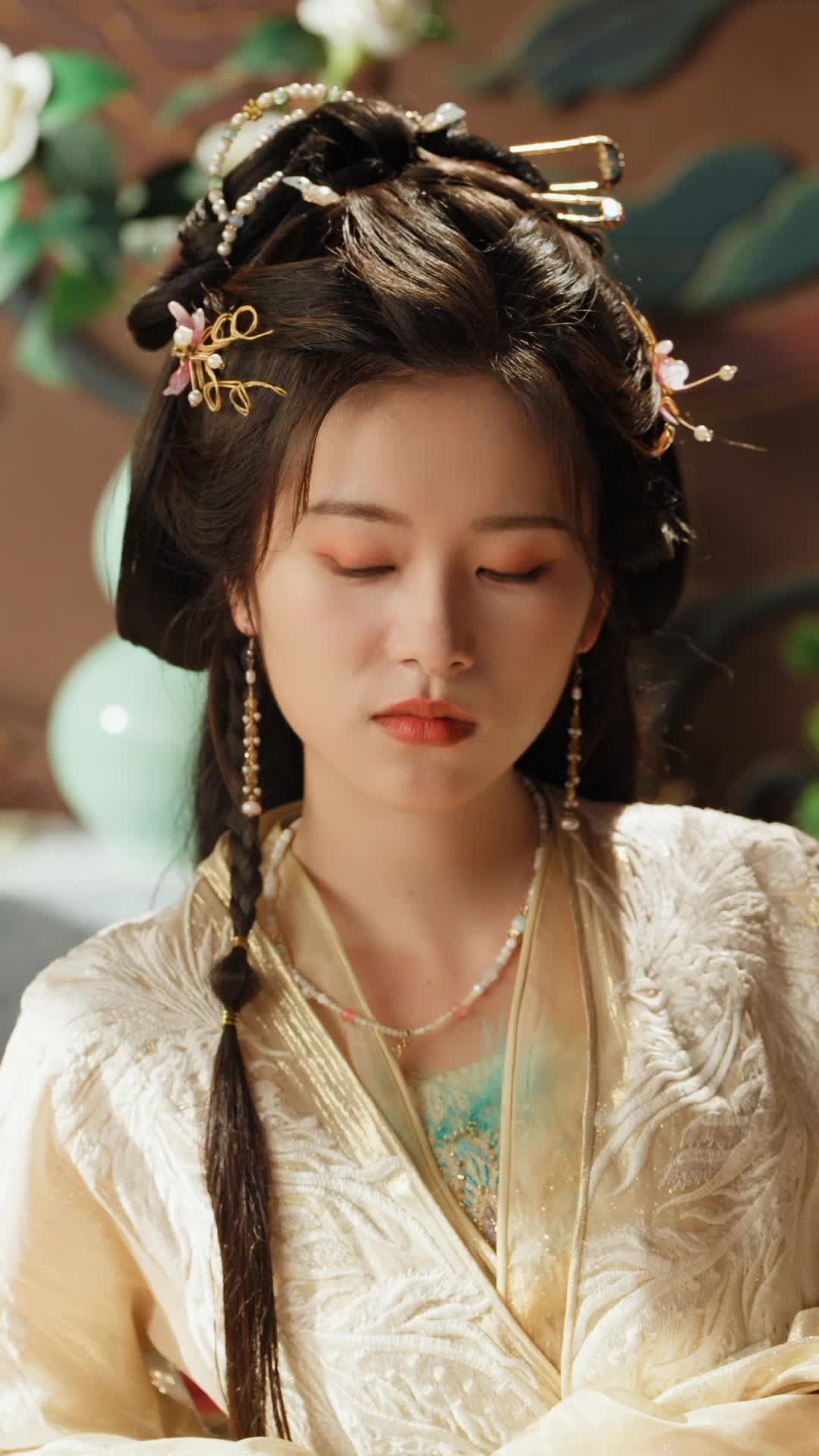 Episode 43 of Entwined by Fate, Reborn to Love