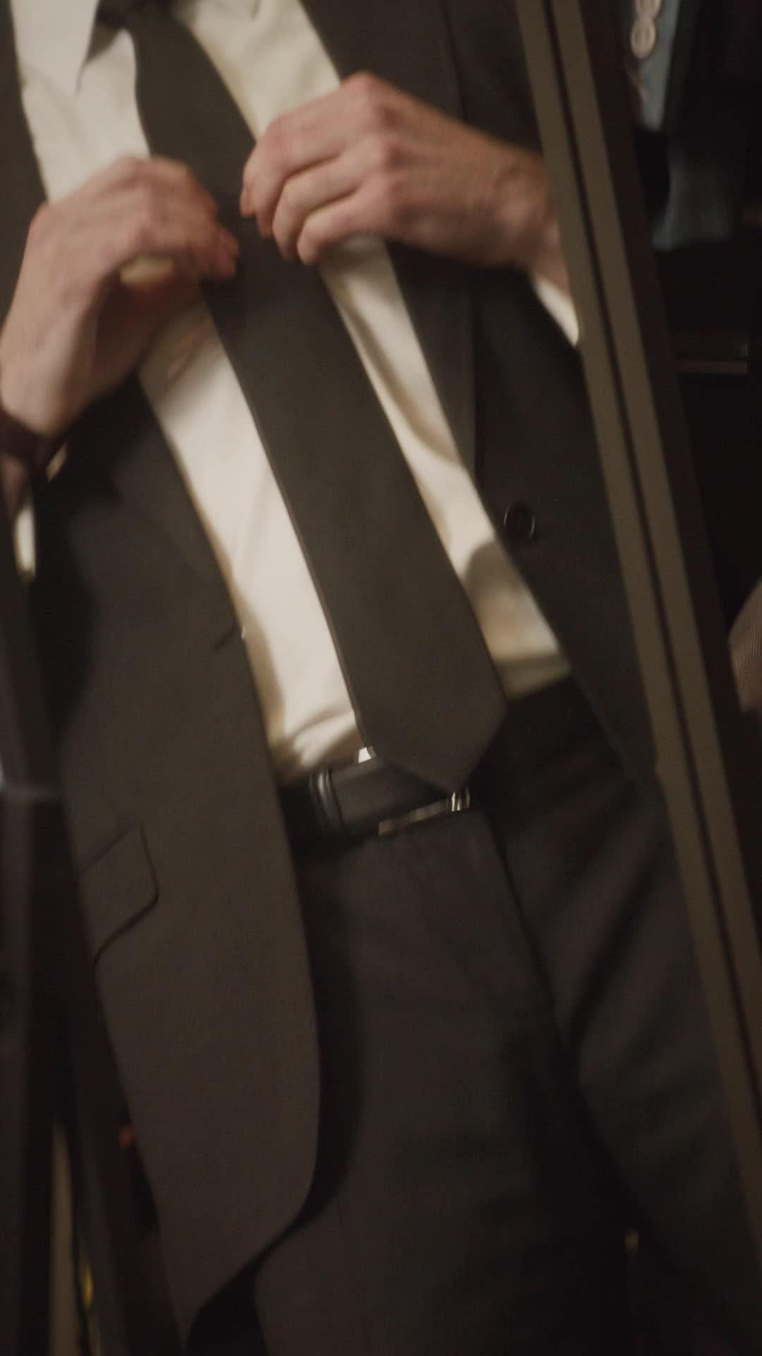 Episode 25 of Escorting the Heiress