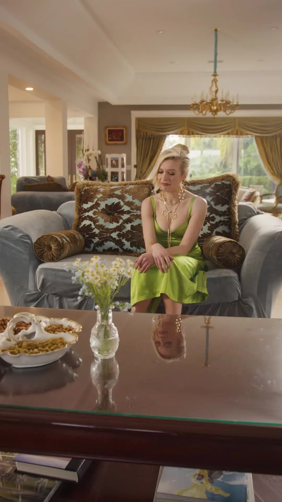 Episode 74 of Escorting the Heiress