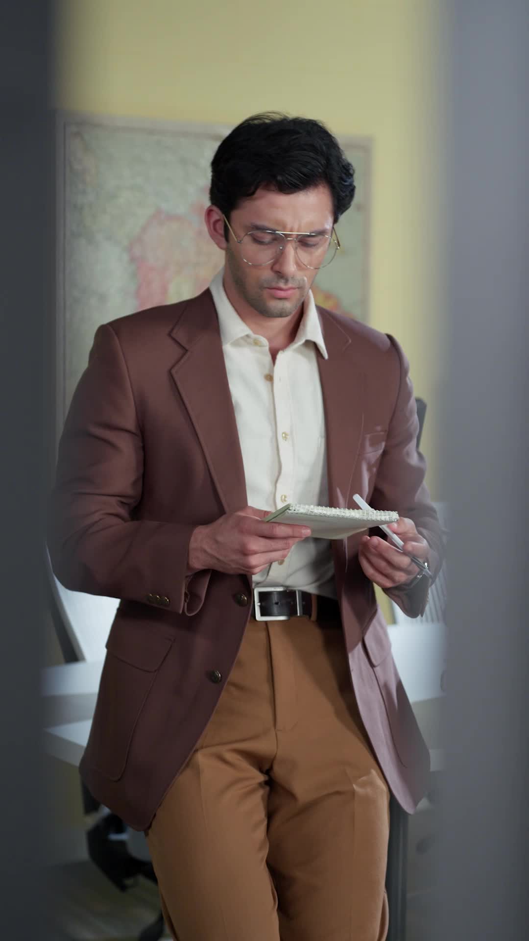 Episode 20 of Escorting the Ruthless Billionaire Doctor