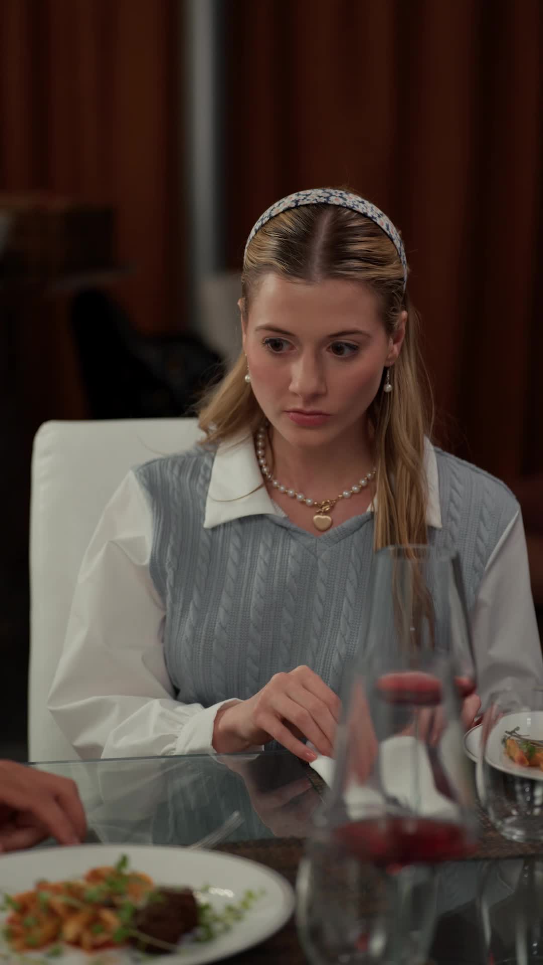 Episode 32 of Escorting the Ruthless Billionaire Doctor