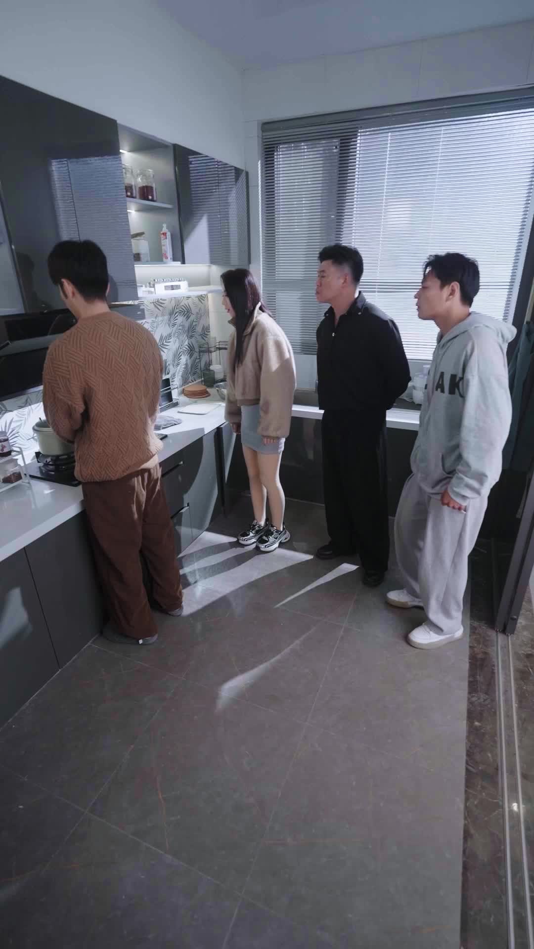 Episode 37 of Ex-Convict Janitor and His Heiress