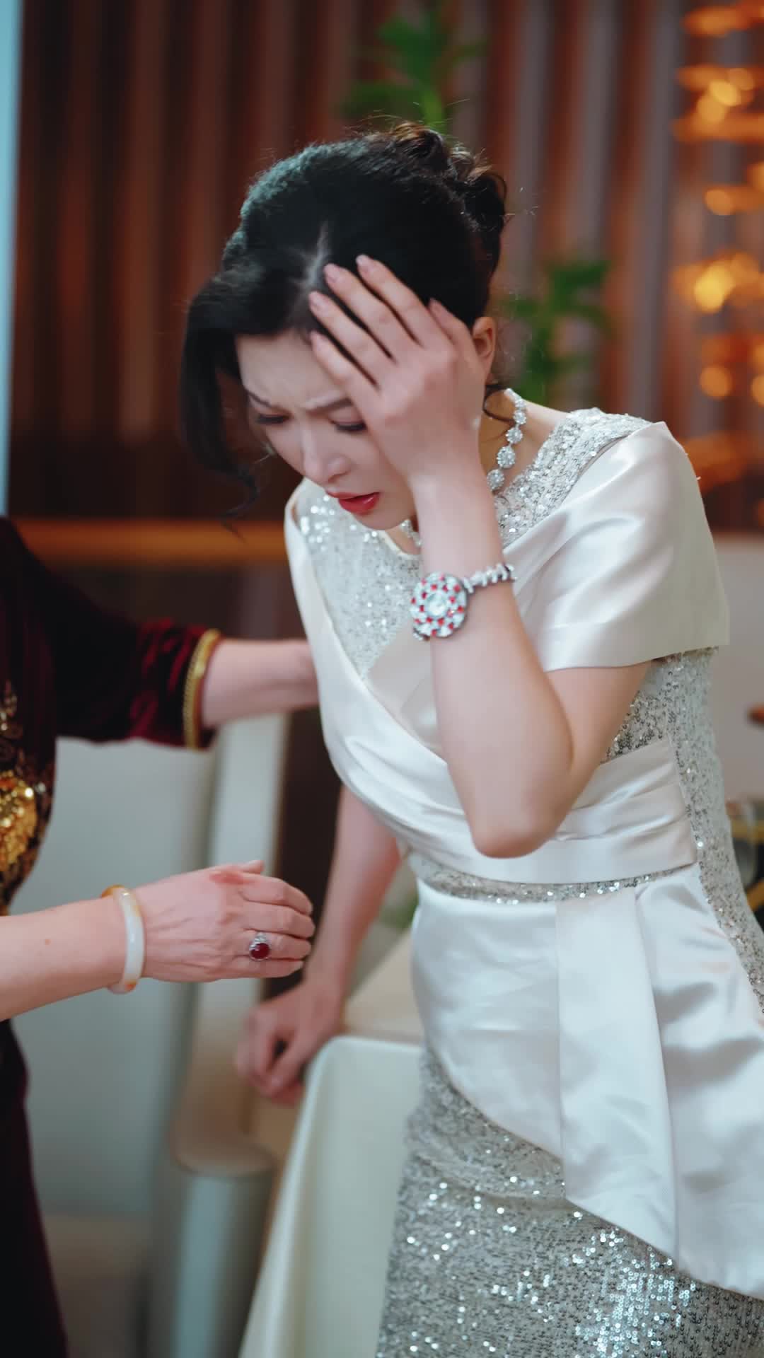 Episode 35 of Fake Daughter, Real Heiress