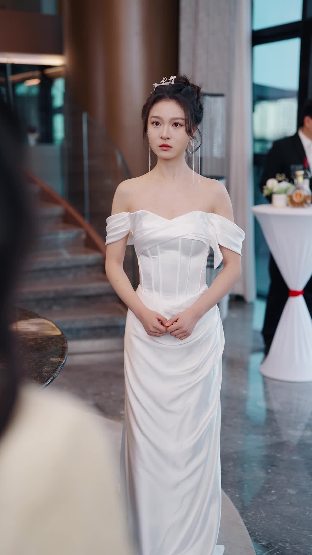 Episode 13 of Fake Heiress Stole My Family? I have Mr. CEO!