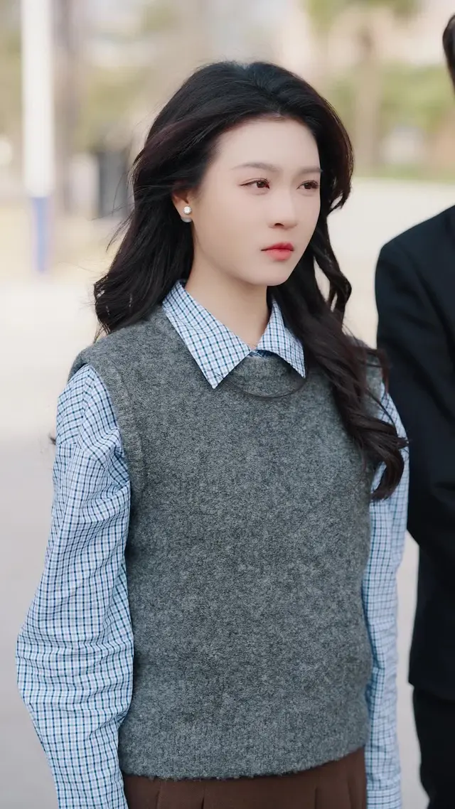 Episode 52 of Fake Heiress Stole My Family? I have Mr. CEO!