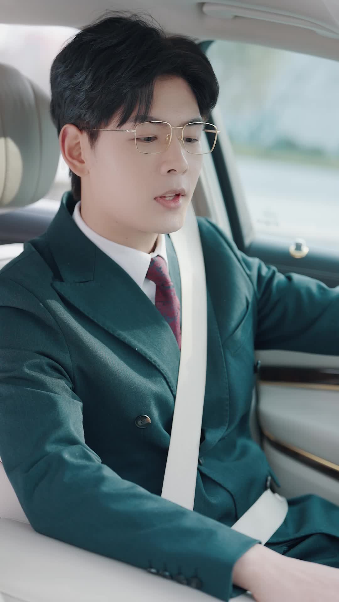 Episode 62 of Fake Heiress Stole My Family? I have Mr. CEO!