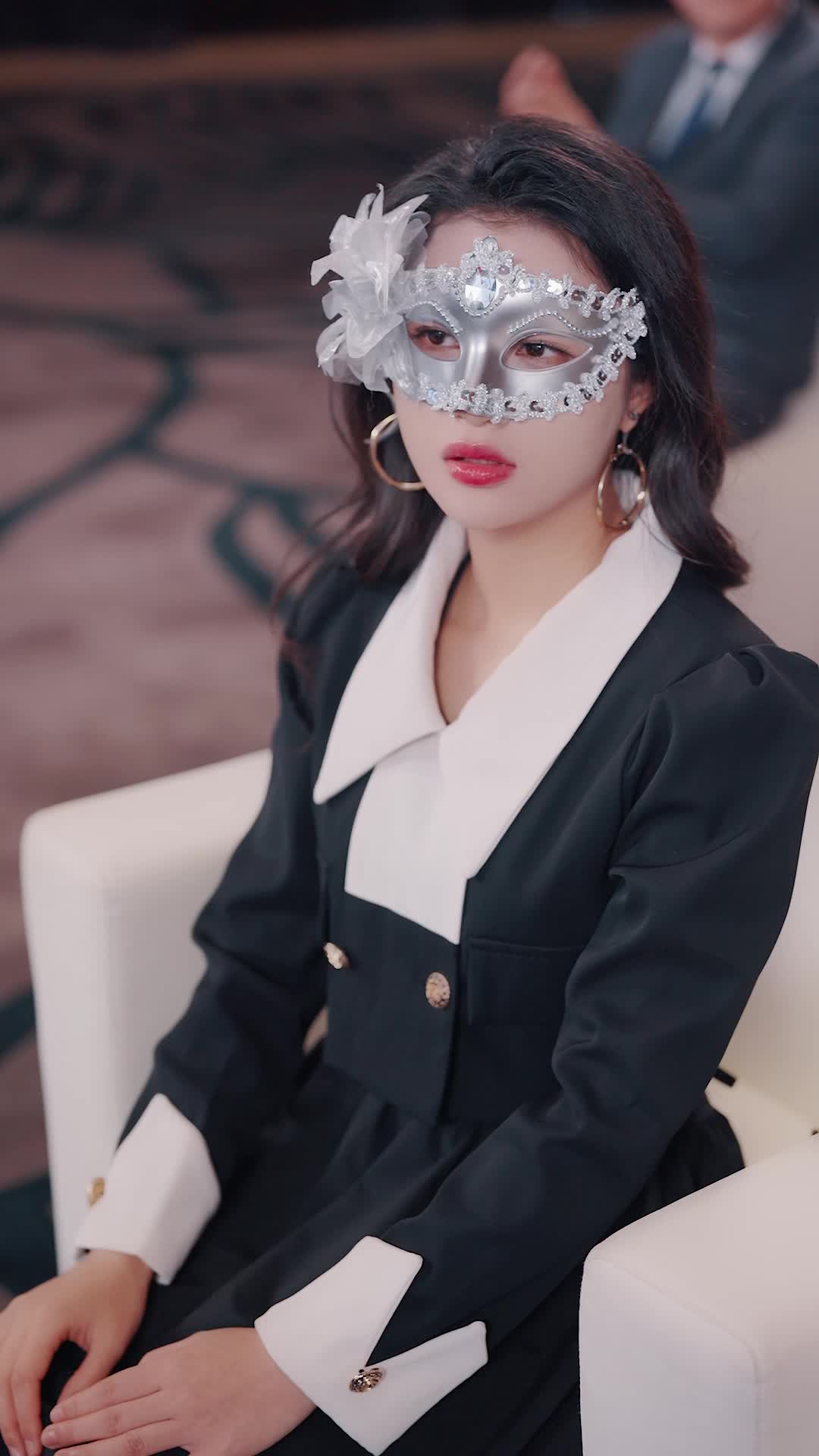 Episode 65 of Fake Heiress Stole My Family? I have Mr. CEO!