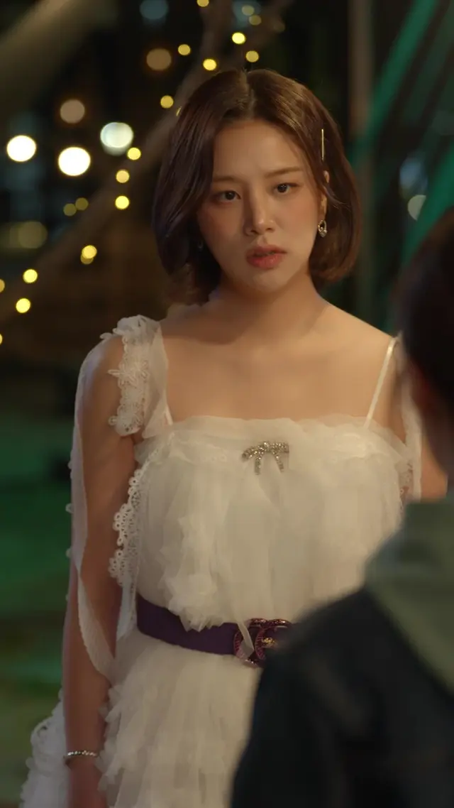 Episode 23 of Fake Queen Bee, I'm the true Heiress!