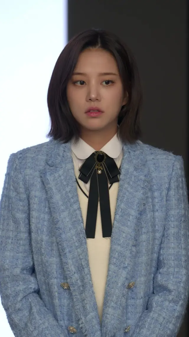 Episode 9 of Fake Queen Bee, I'm the true Heiress!