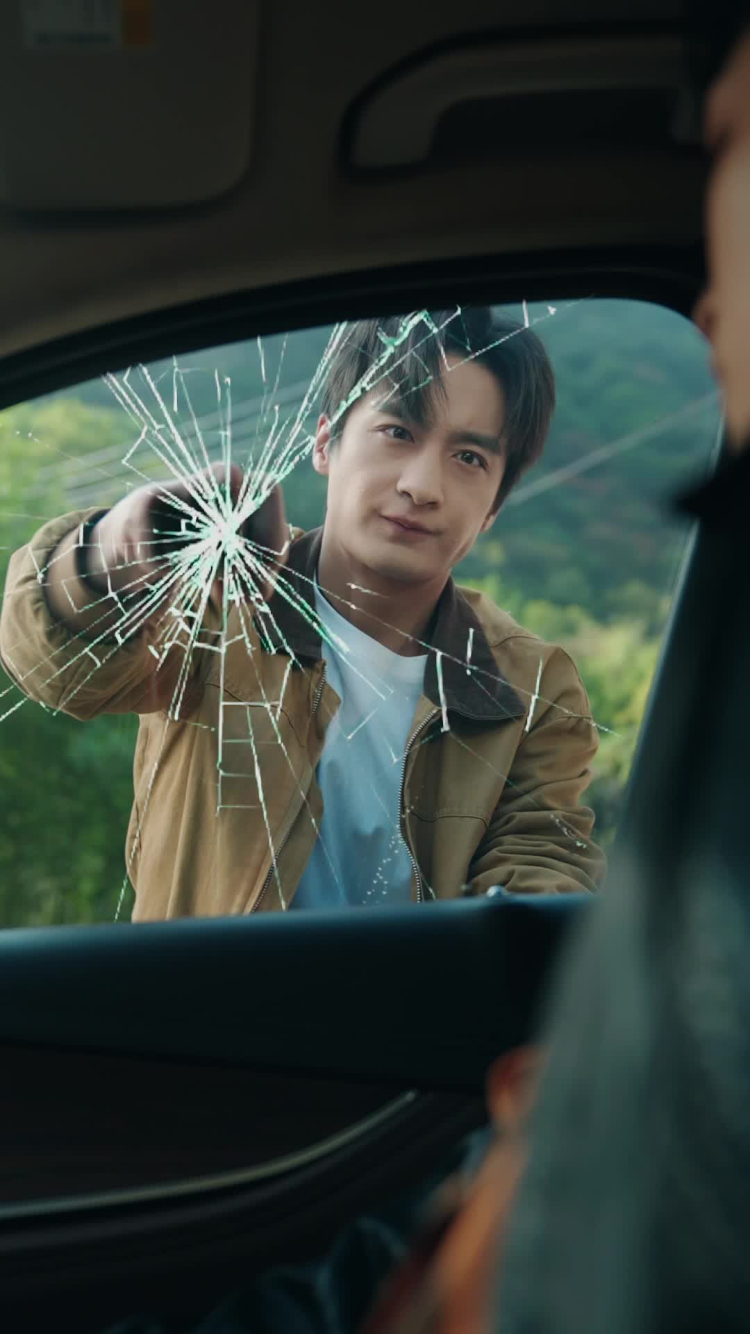 Episode 3 of Family Is His Only Weakness