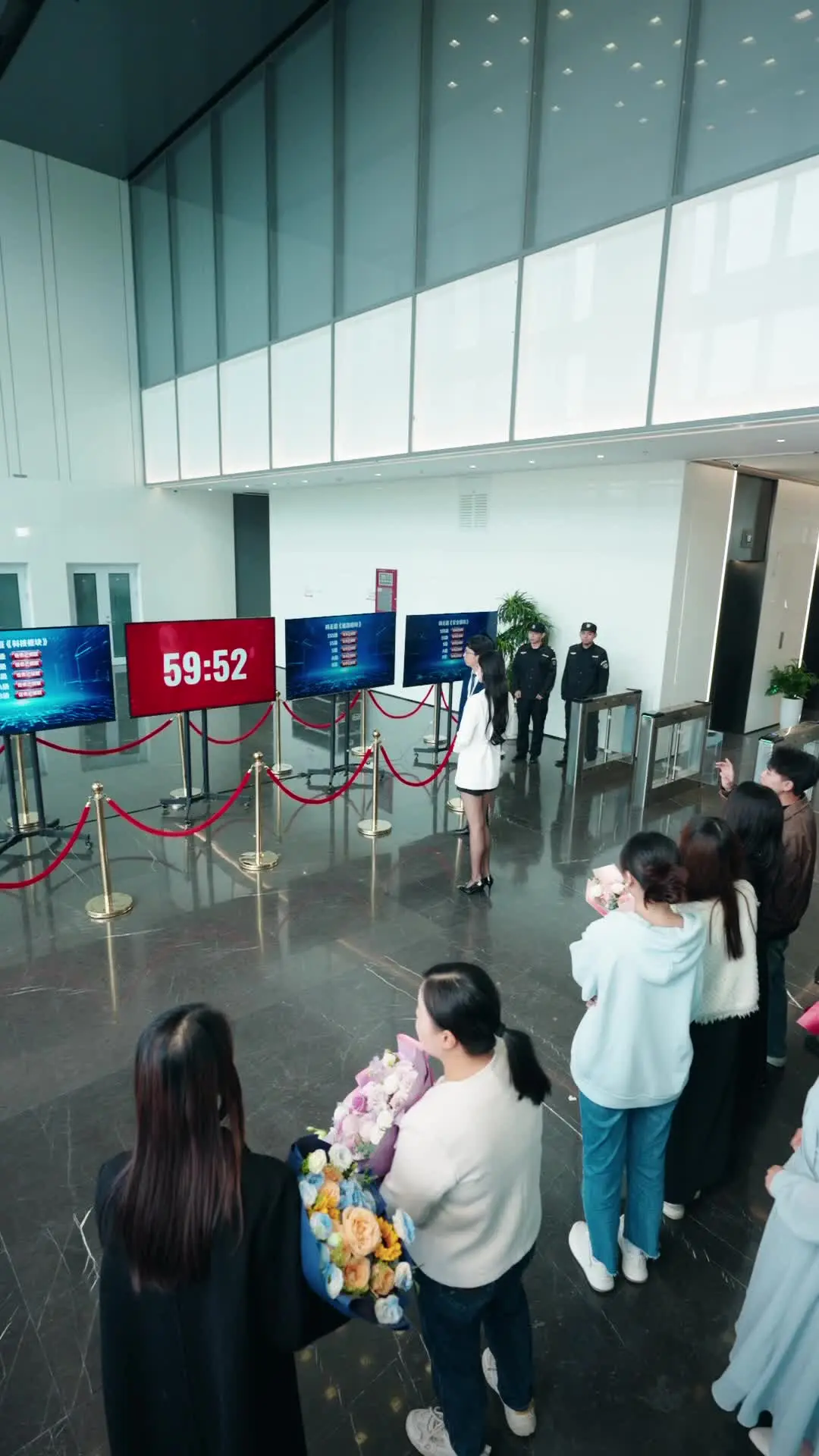 Episode 7 of Family Is His Only Weakness