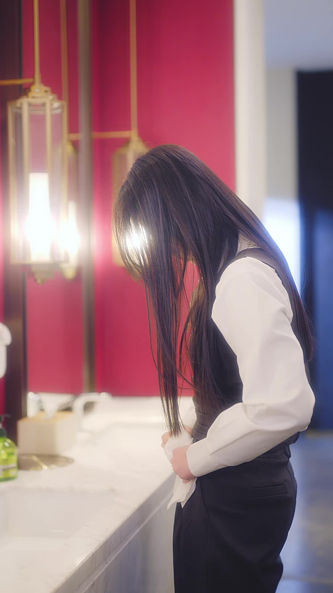 Episode 10 of Fated Bride: Uncle Became the Lover