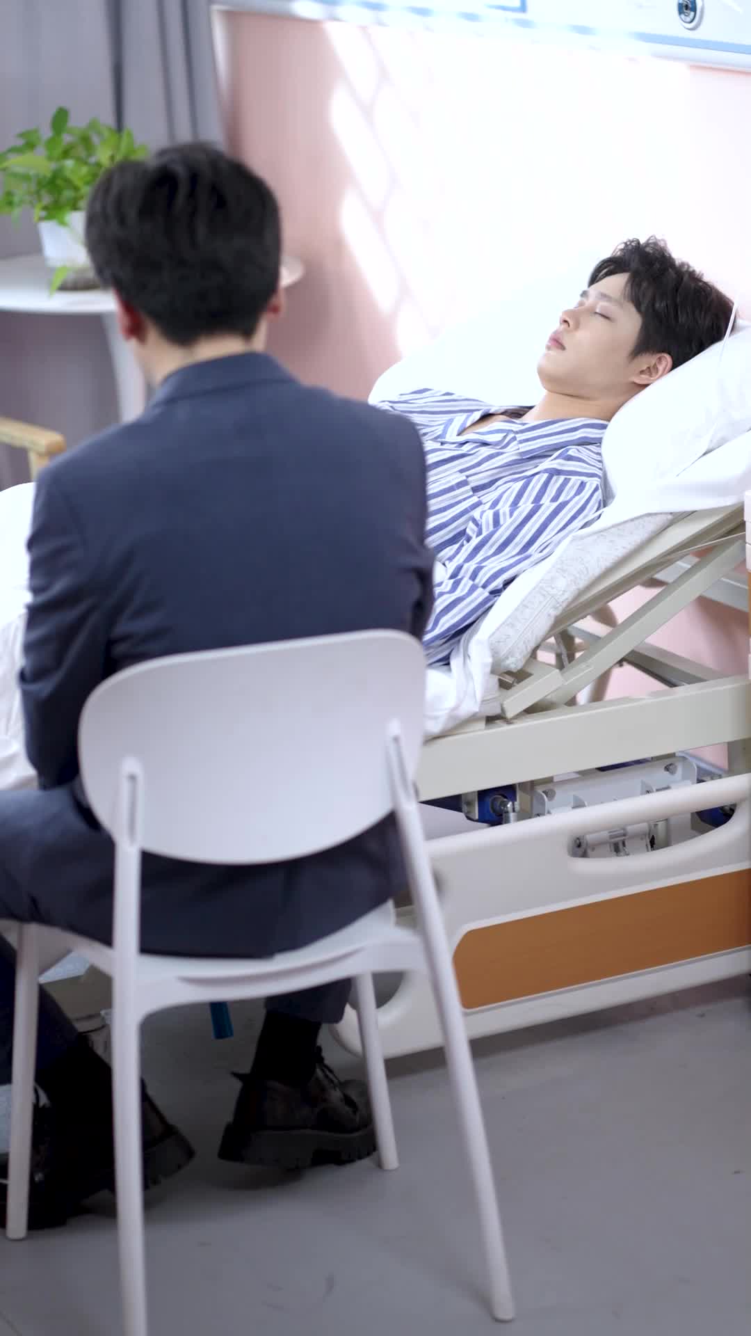 Episode 14 of Flash Marriage with a Billionaire