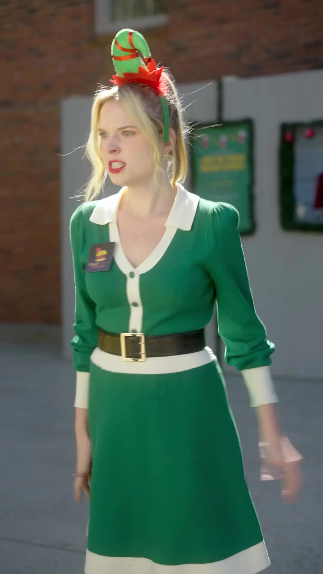 Episode 3 of Found A Homeless Billionaire Husband for Christmas