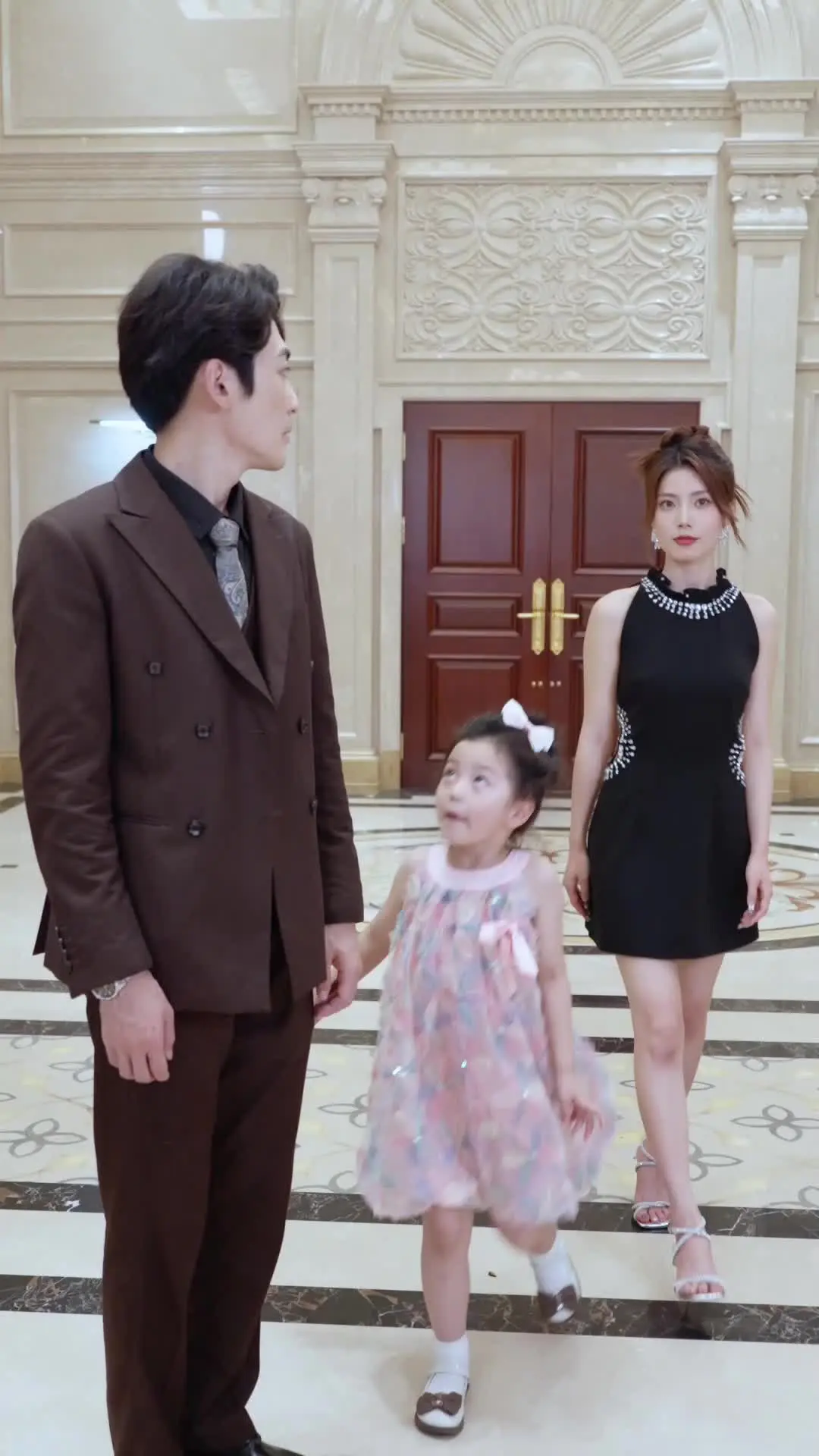 Episode 11 of Frosty CEO, Sizzling Baby Bump Romance