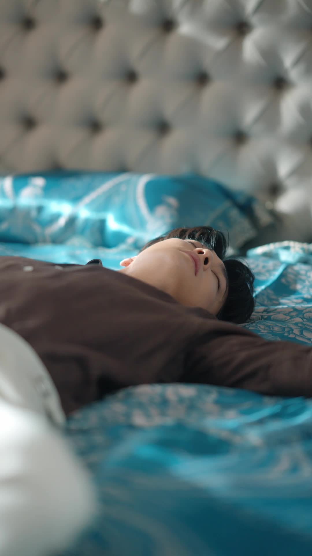 Episode 22 of Frozen Heart, Burning Desire