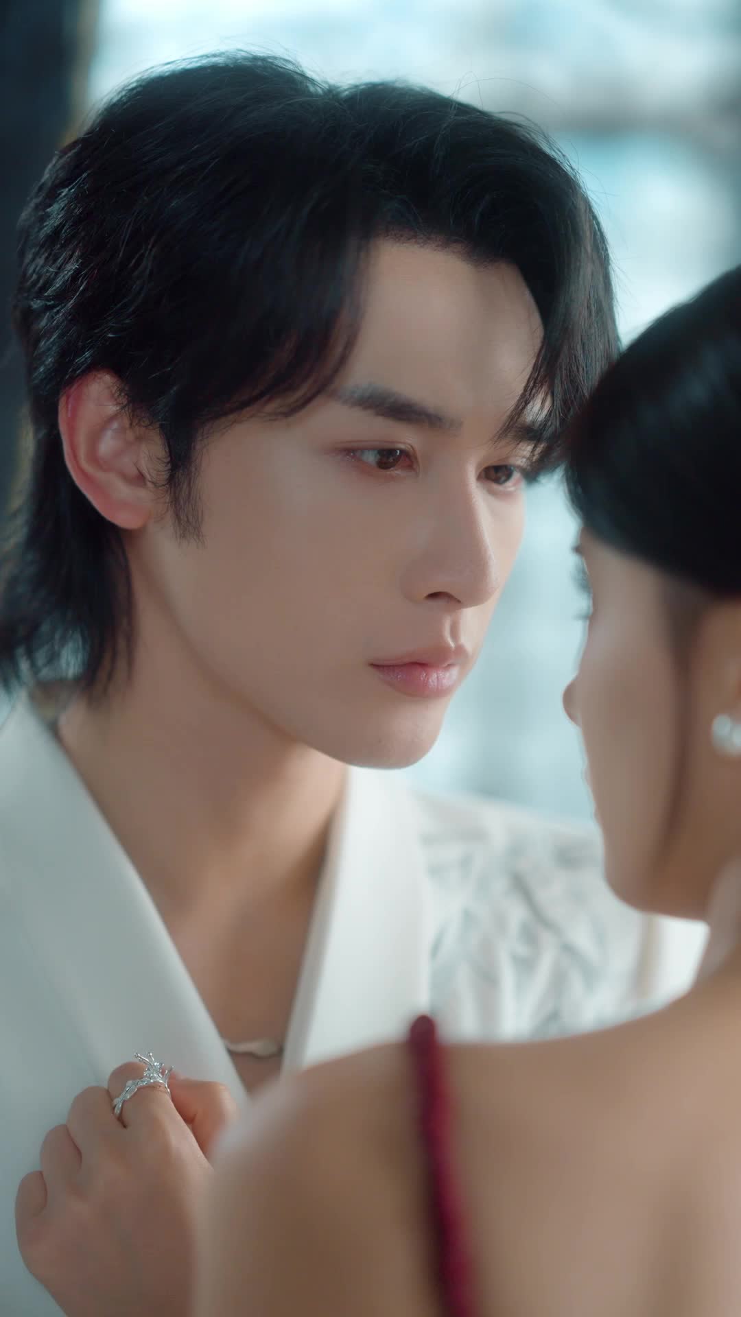 Episode 3 of Frozen Heart, Burning Desire