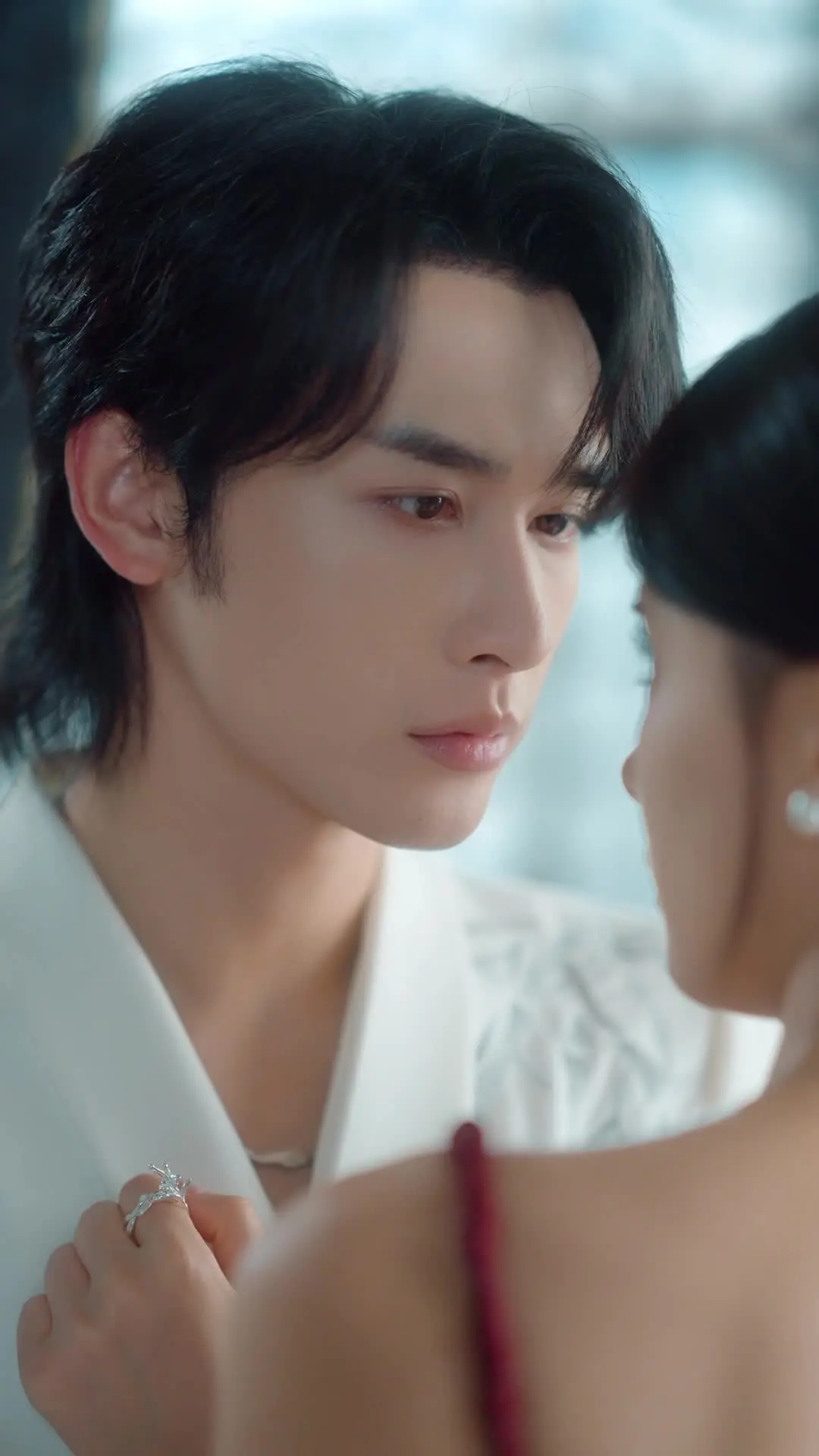 Episode 3 of Frozen Heart, Burning Desire