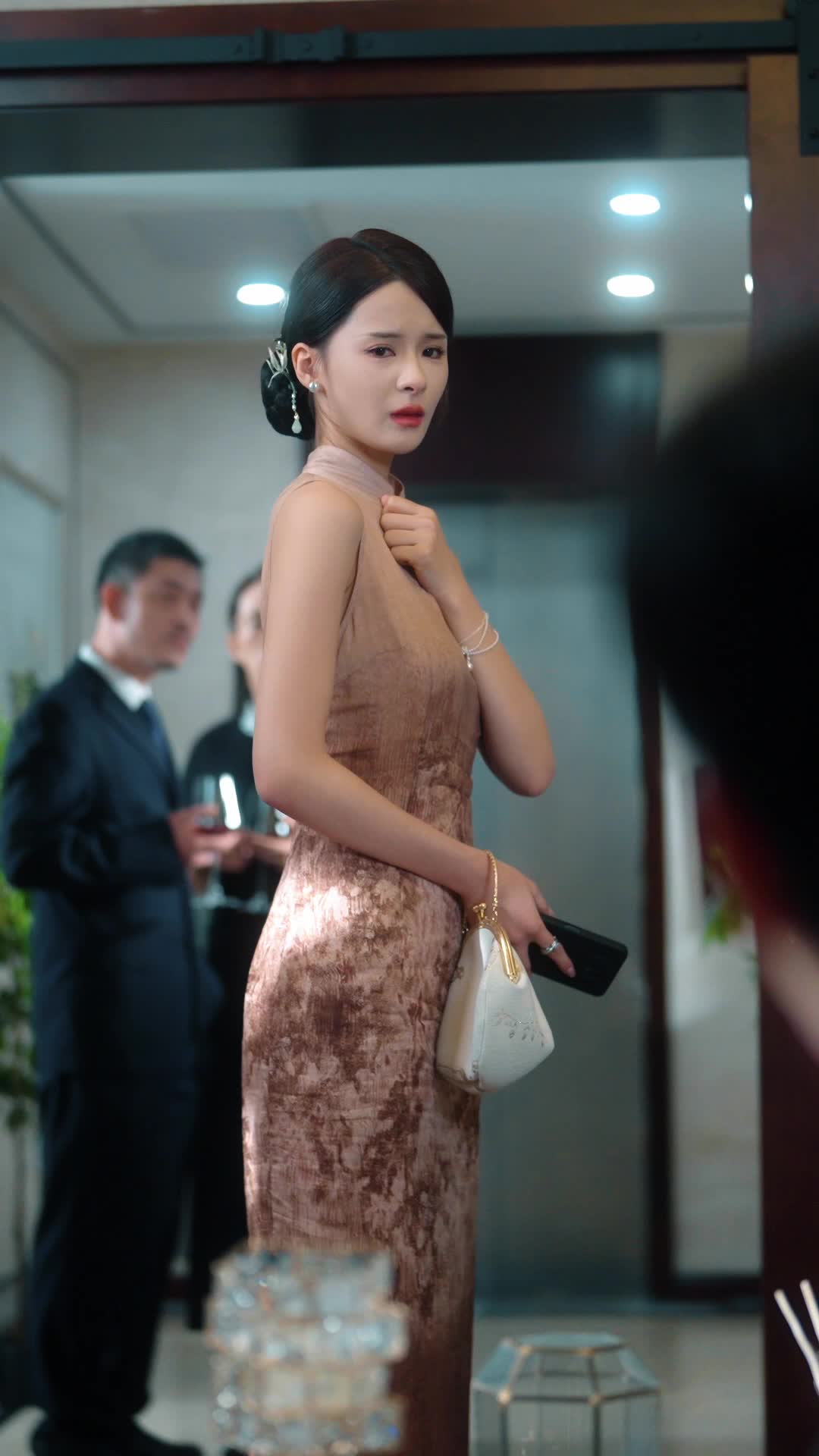 Episode 54 of Frozen Heart, Burning Desire