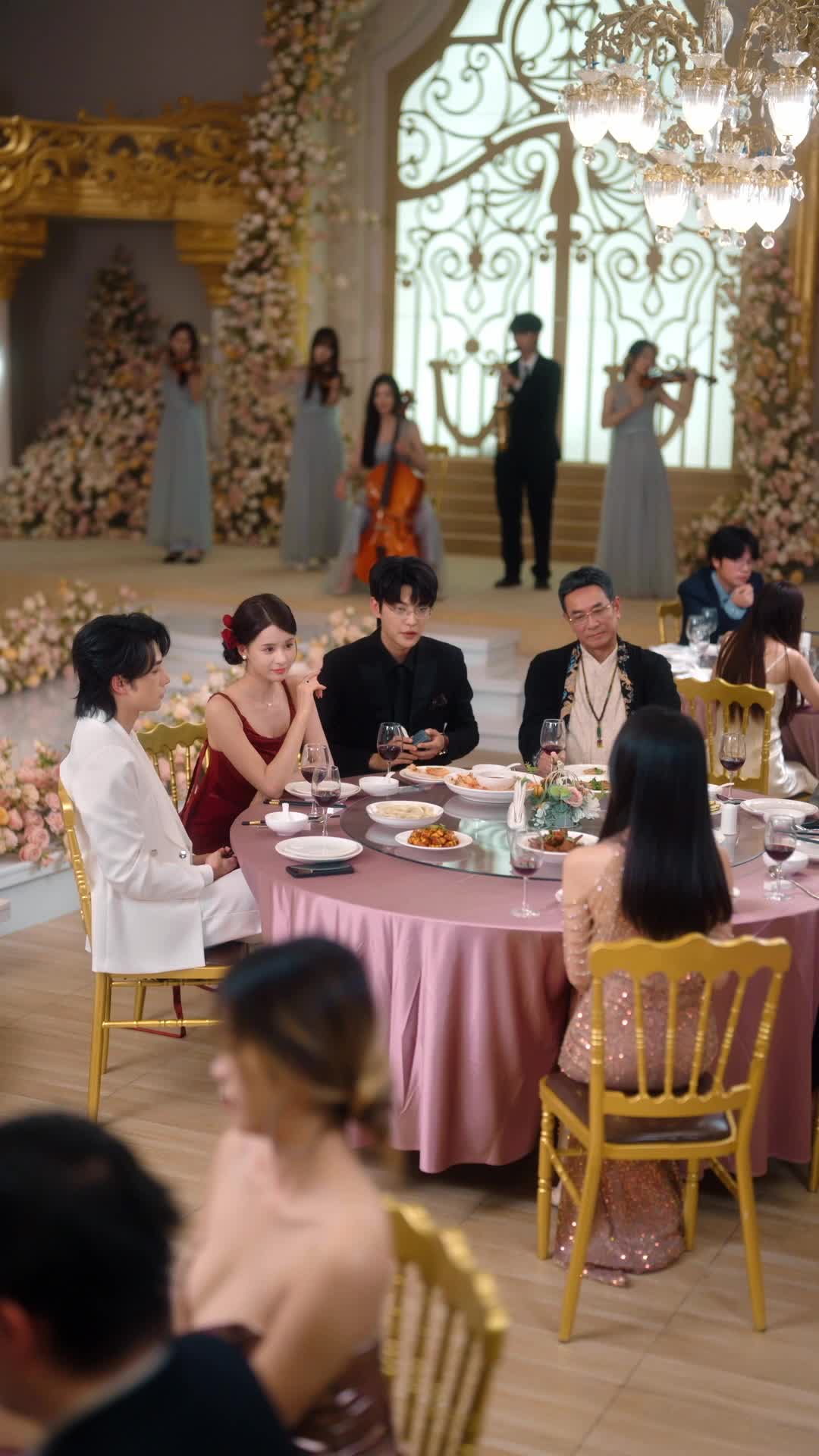 Episode 8 of Frozen Heart, Burning Desire