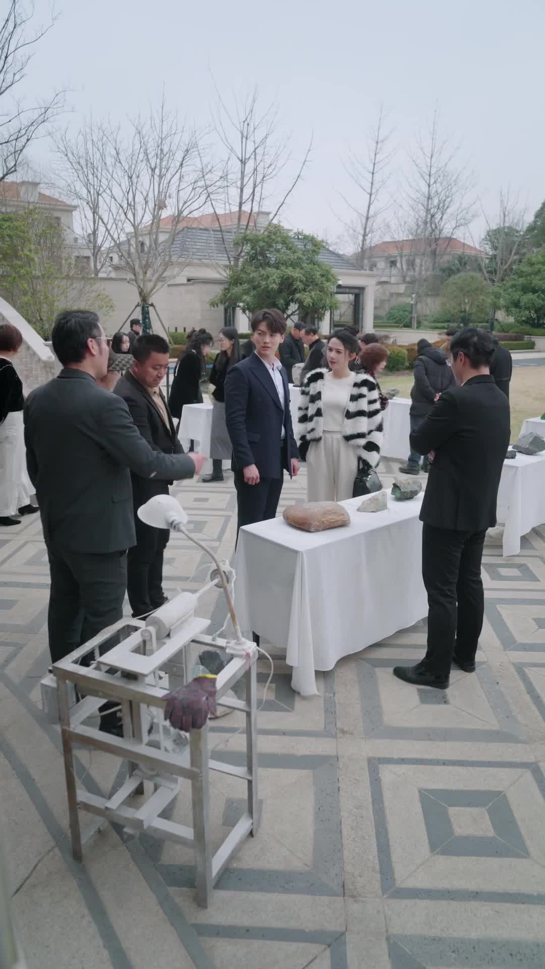 Episode 11 of Golden Eyes, Golden Life