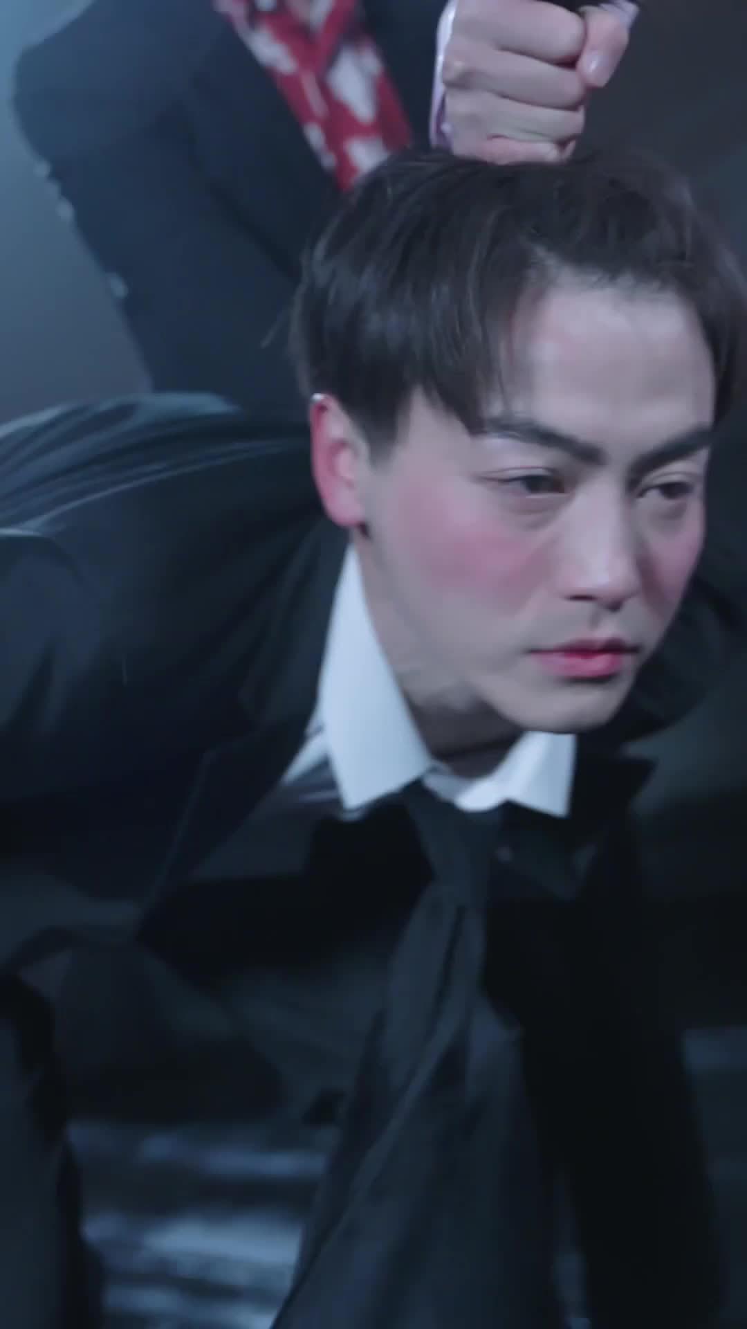 Episode 3 of Golden Eyes, Golden Life