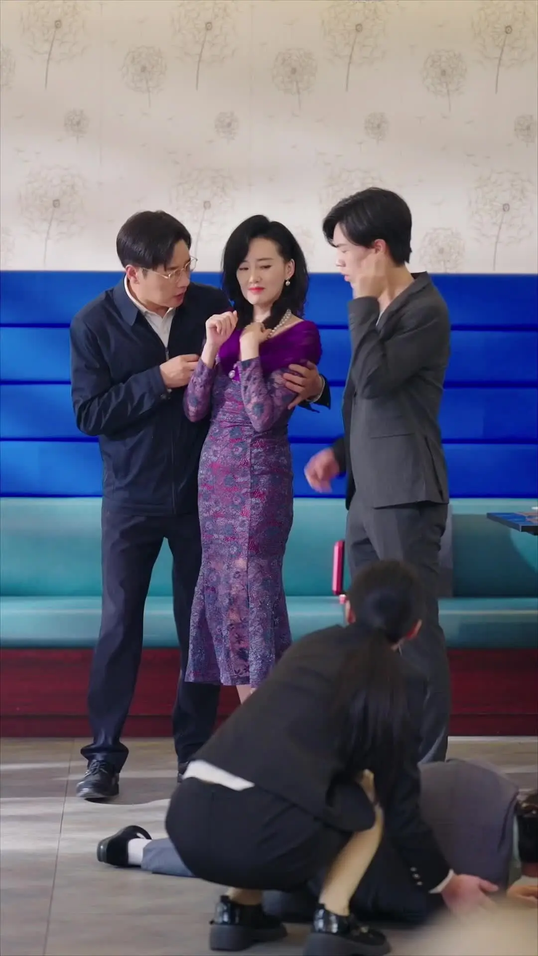 Episode 11 of Golden Threads of a Second Chance