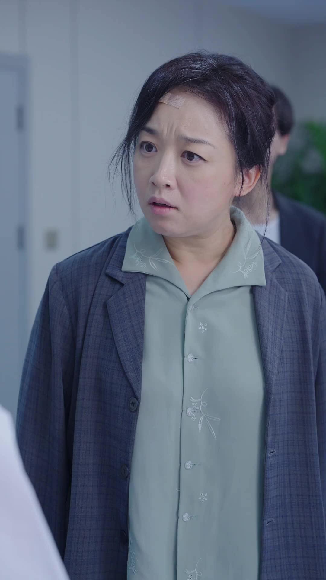 Episode 17 of Golden Threads of a Second Chance