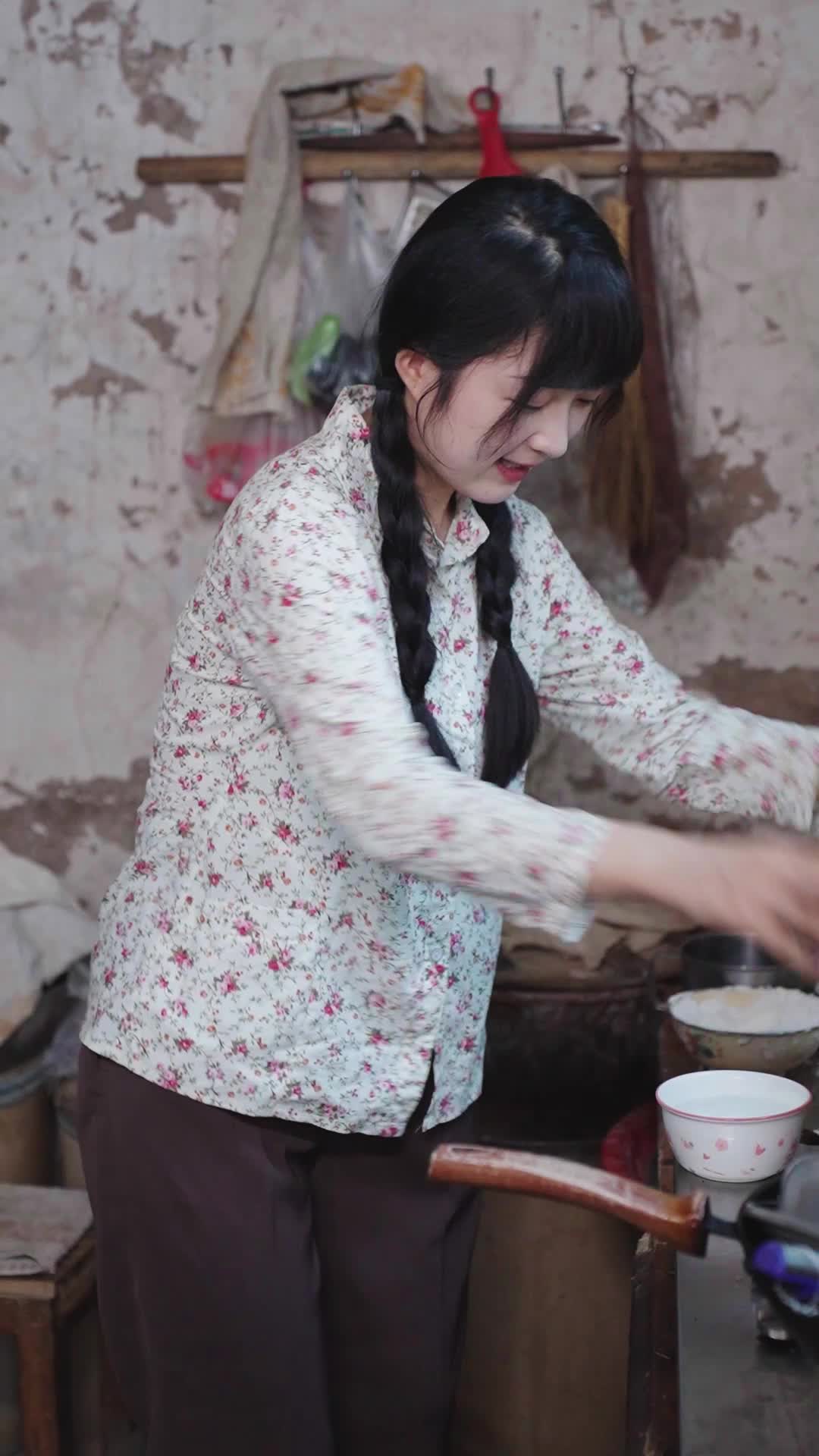 Episode 13 of Happiness in Her Own Way