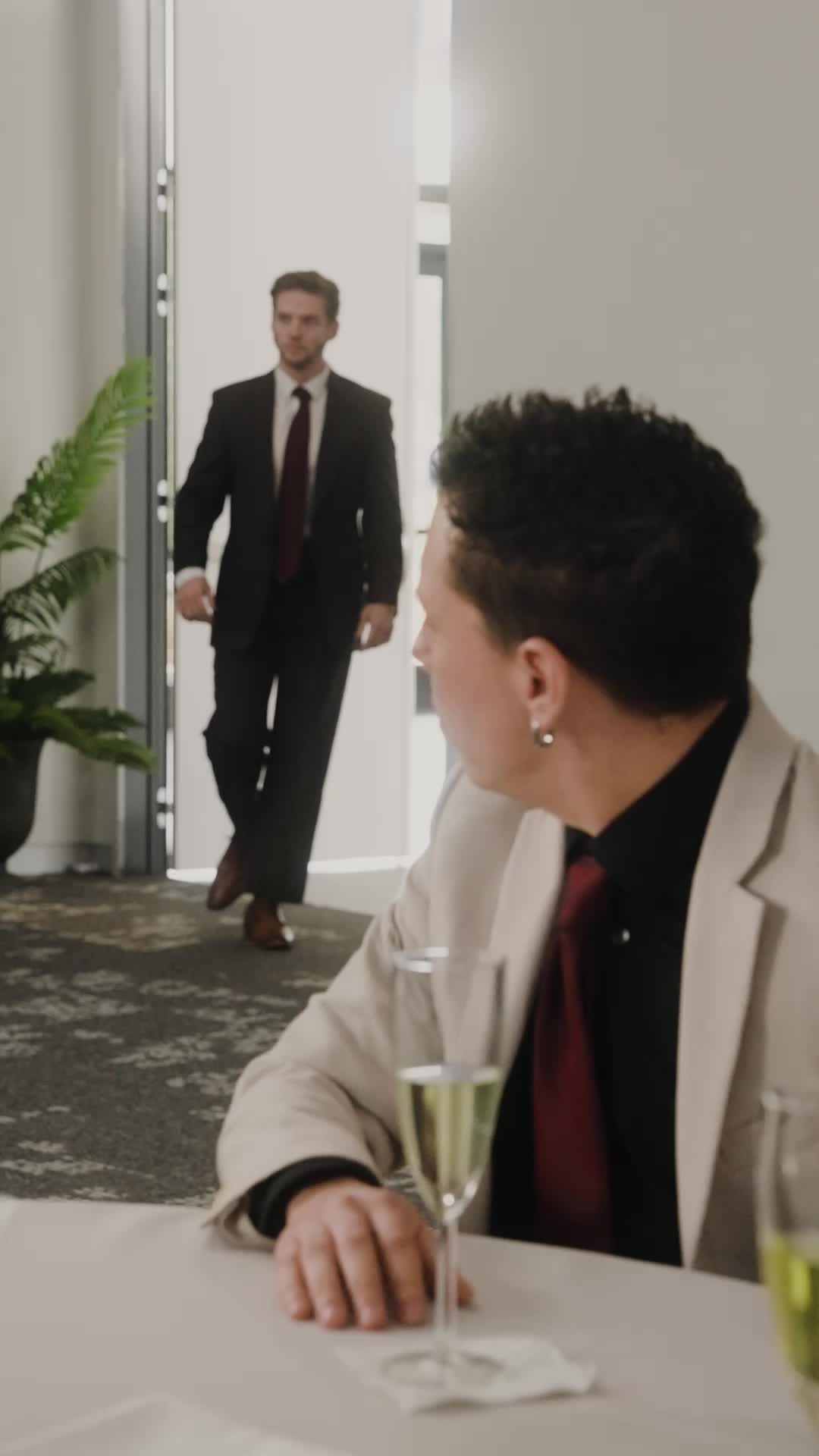 Episode 12 of Heiress Crash Lands on Her Husband