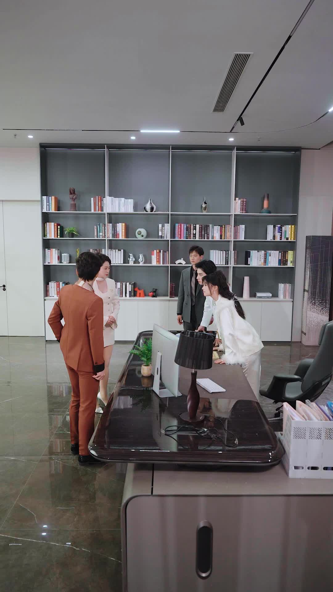 Episode 57 of Heiress of Luck