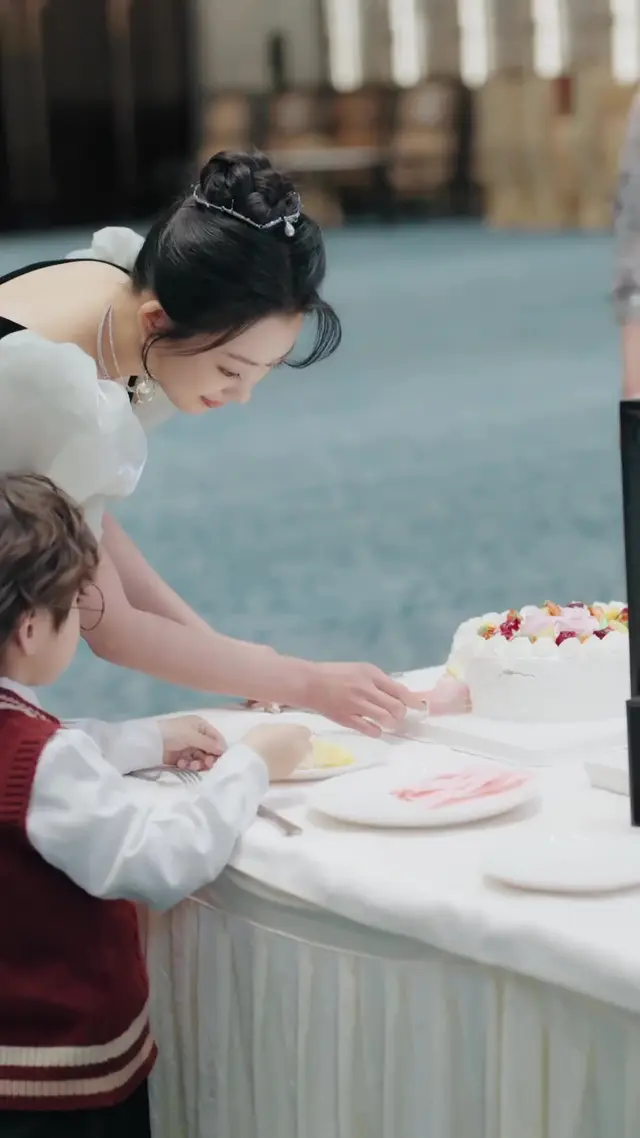 Episode 14 of Her Baby’s Claimed by the Kingpin
