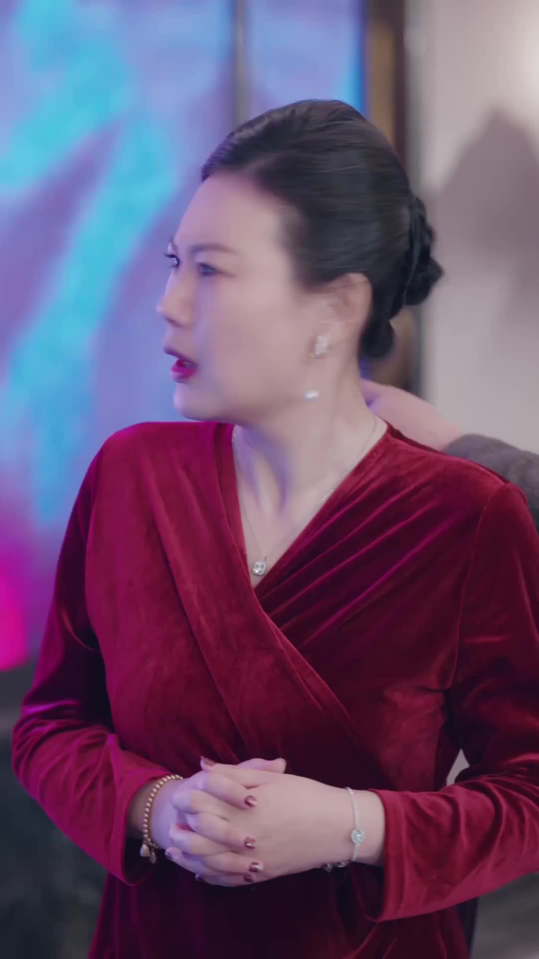 Episode 33 of Her Baby’s Claimed by the Kingpin