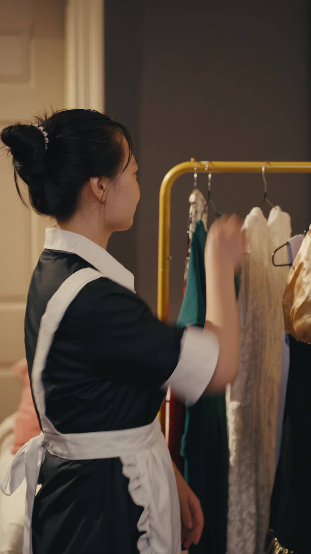 Episode 54 of Her Billionaire Father Spoils Her Rotten