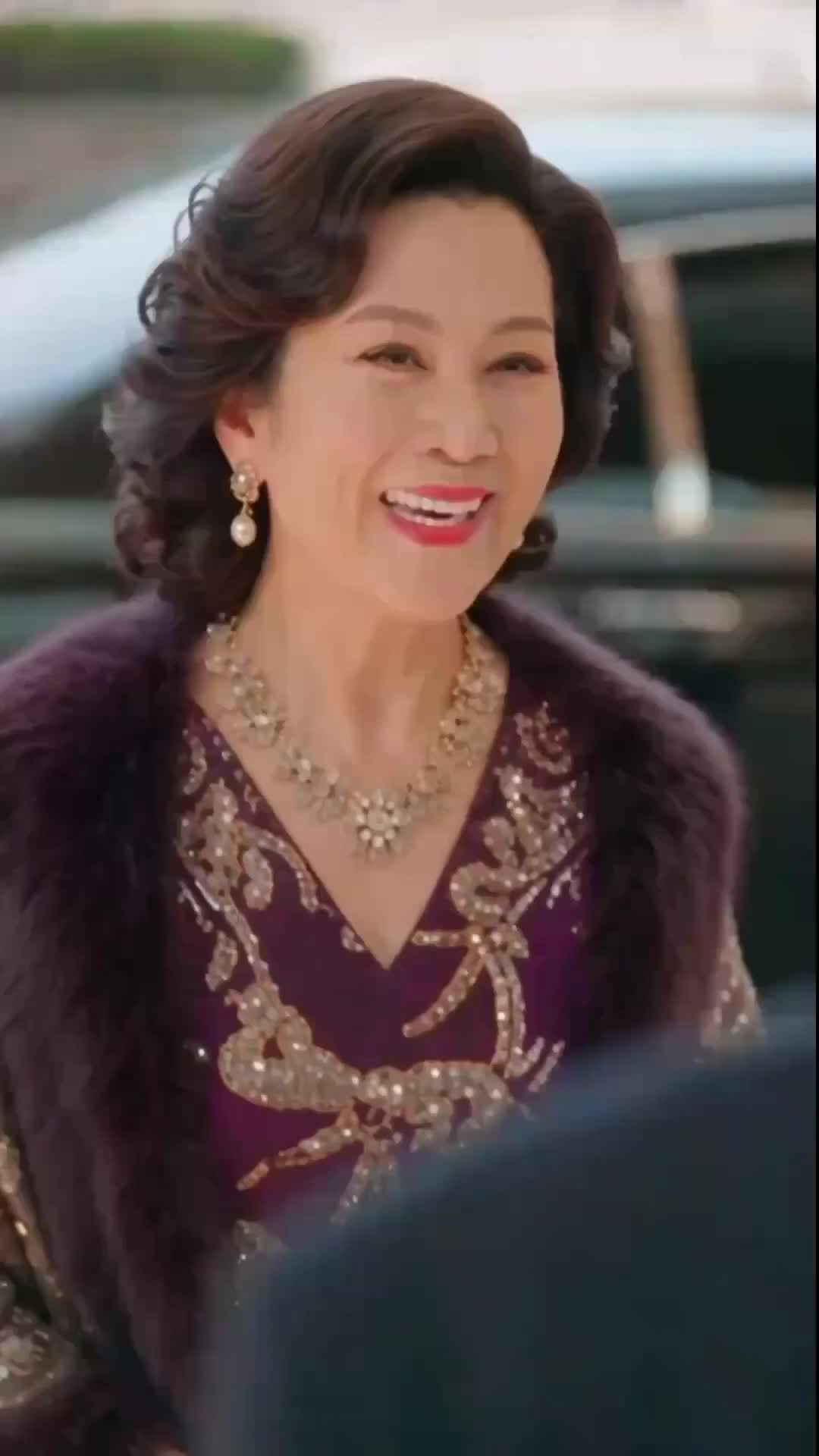 Episode 28 of Her Dream of Marrying Rich Turned Deadly