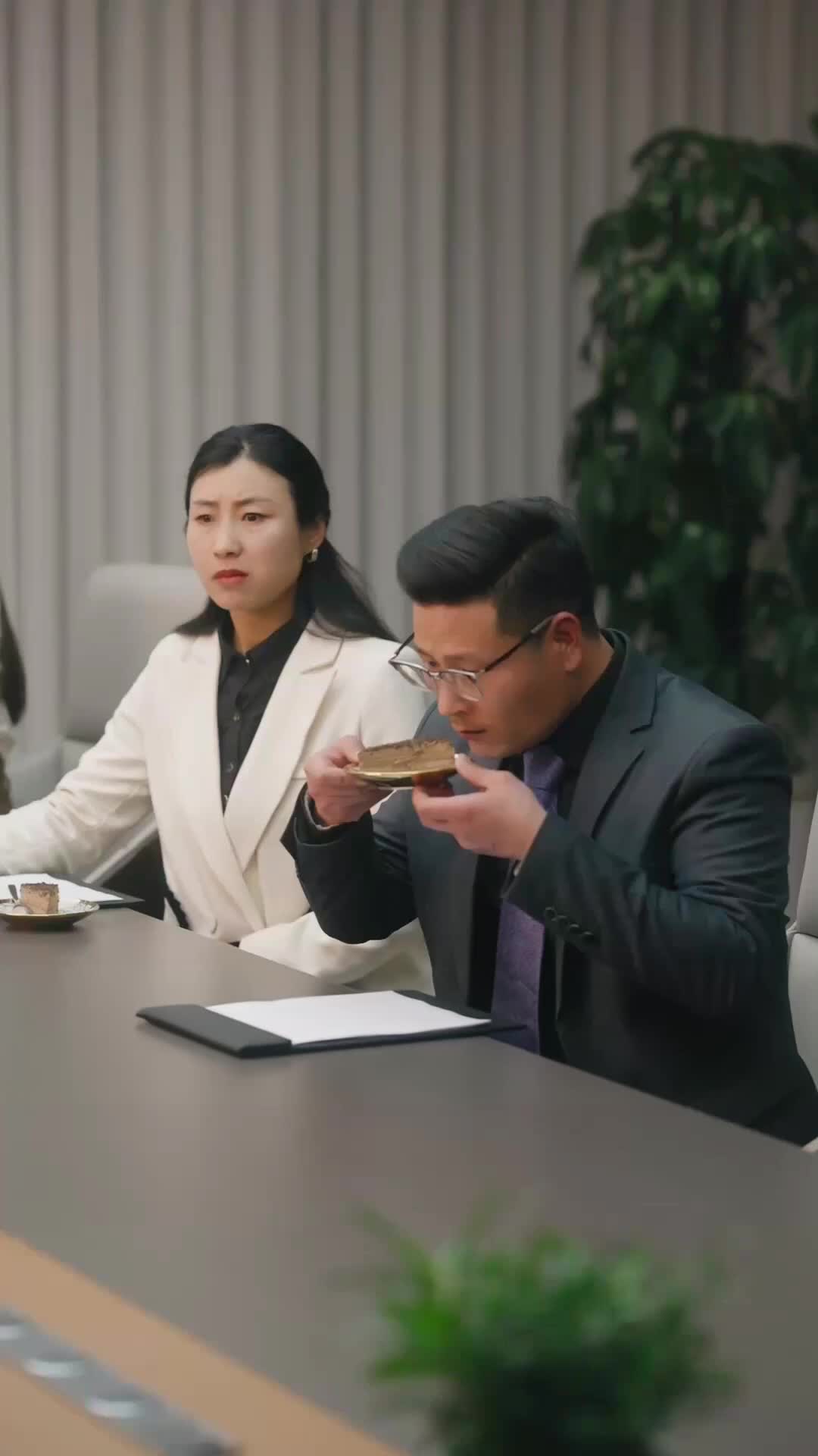 Episode 51 of Her Leftovers, My Fortune