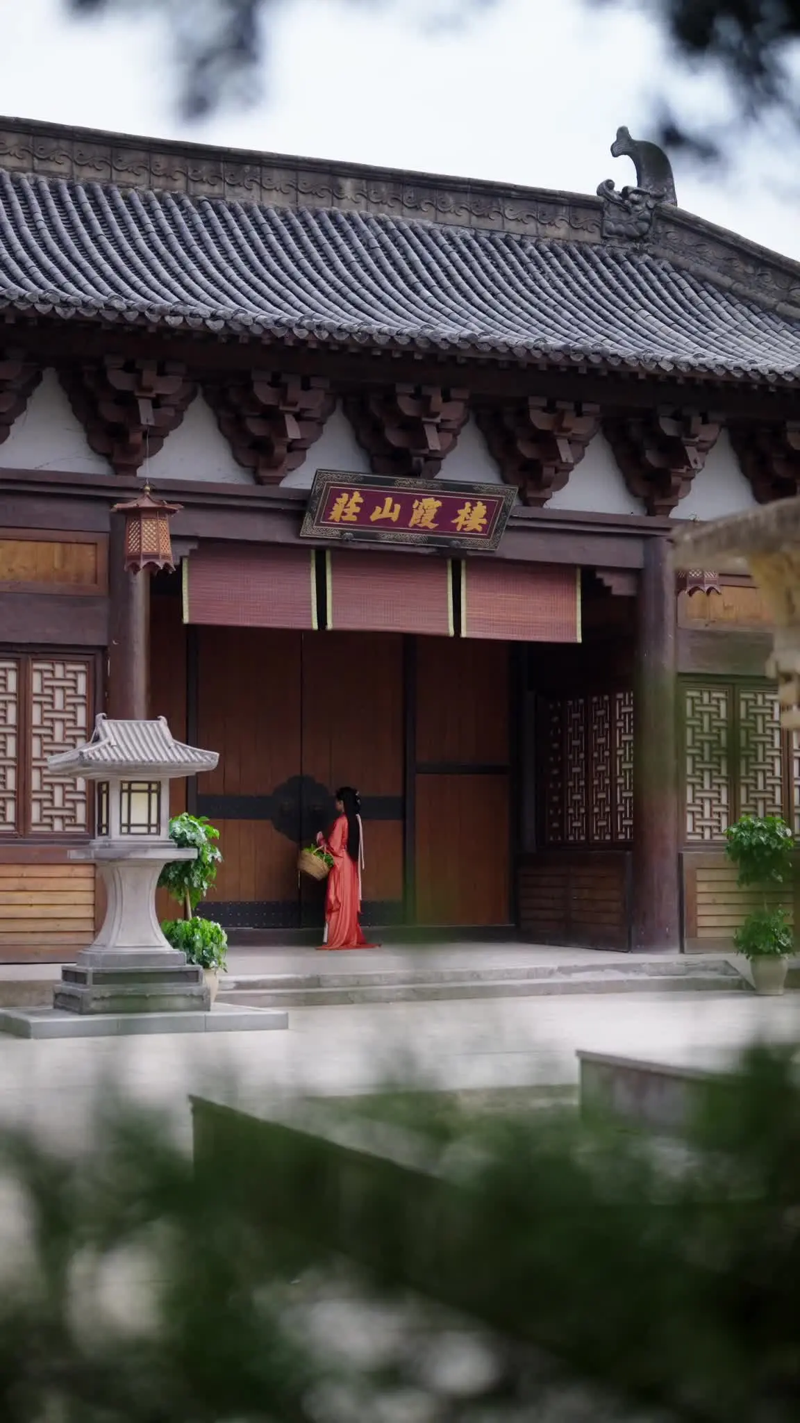 Episode 25 of Her Son Makes Her a Royal Lady