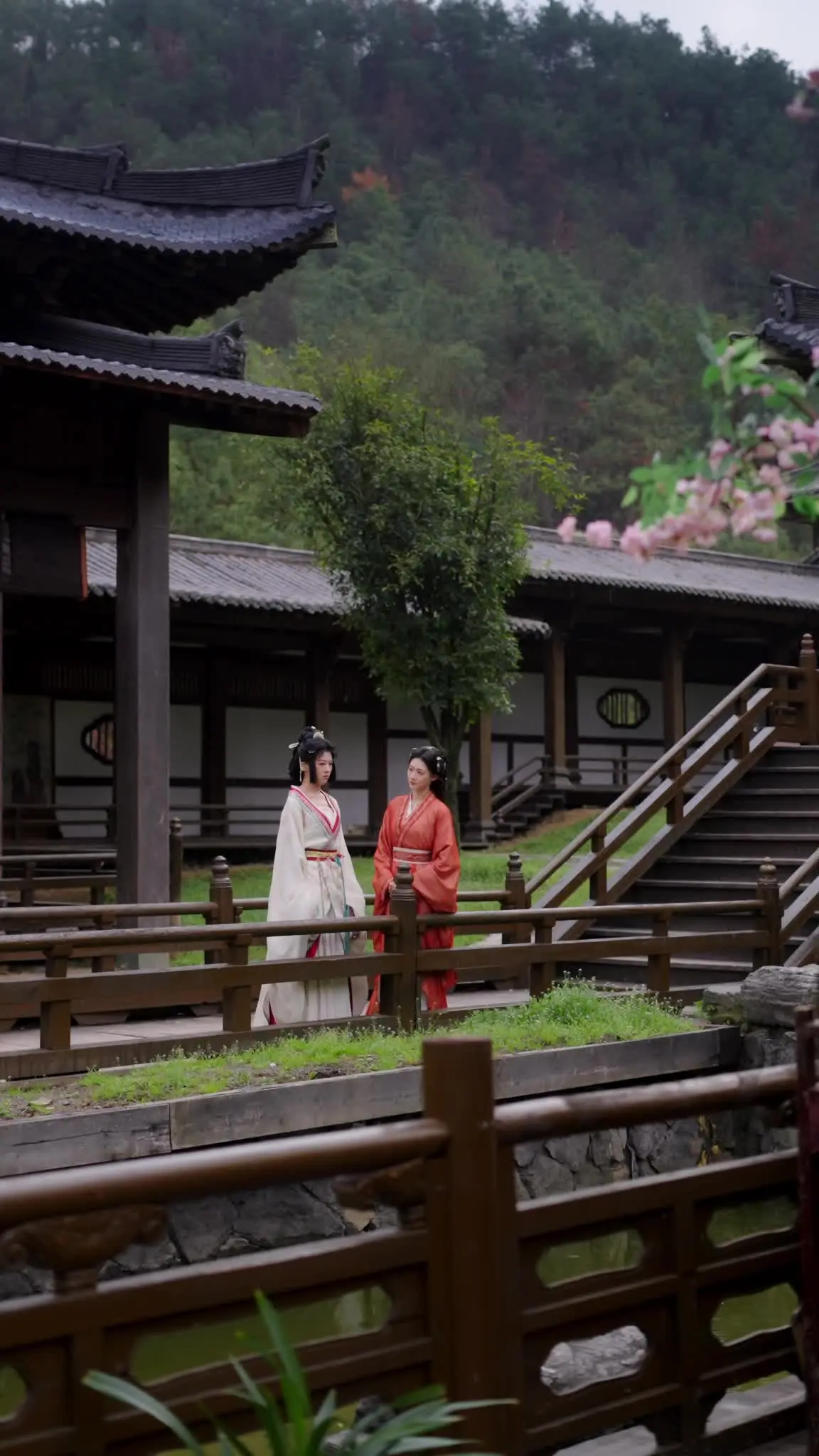 Episode 53 of Her Son Makes Her a Royal Lady
