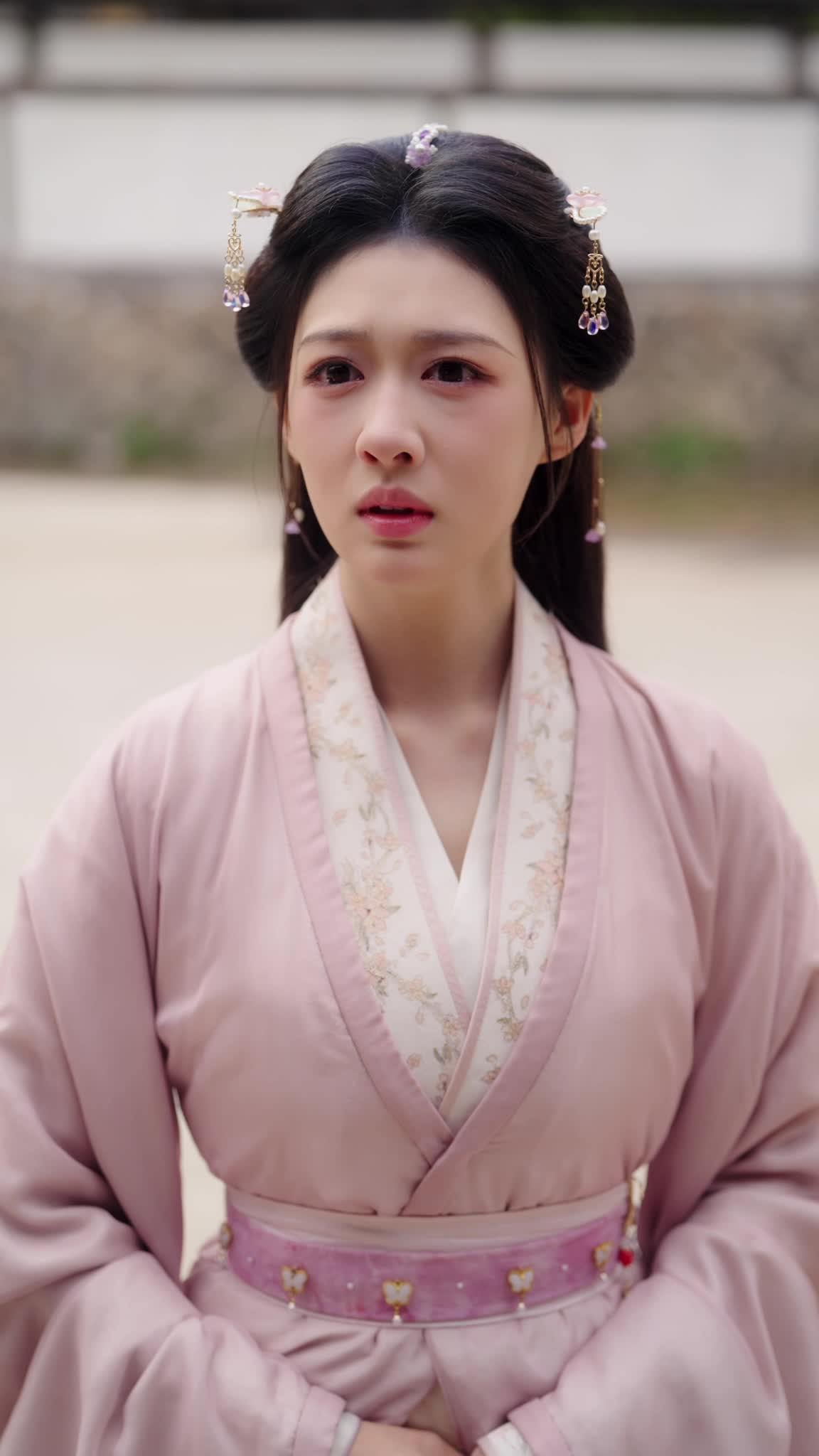 Episode 61 of Her Son Makes Her a Royal Lady
