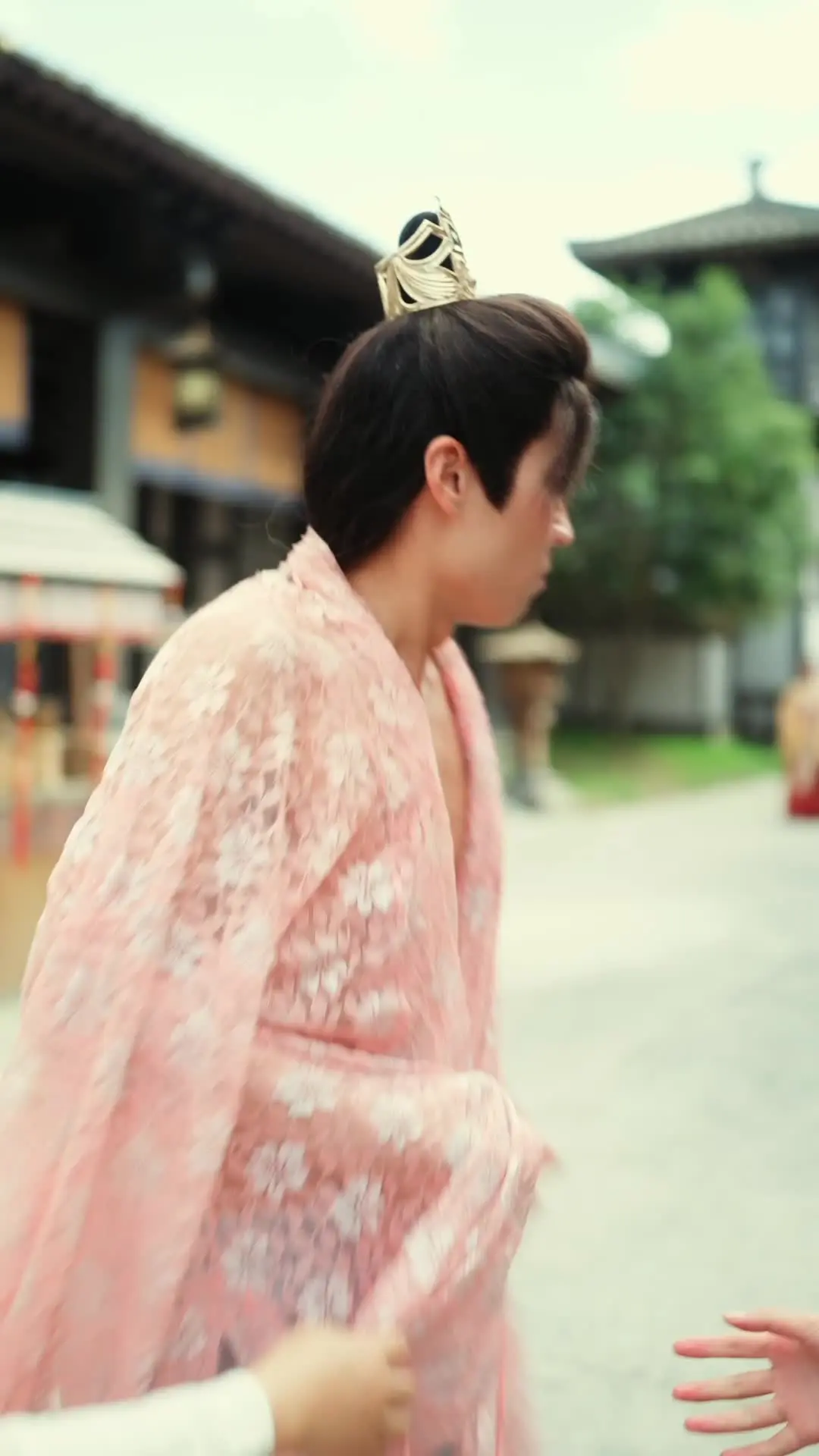 Episode 22 of Hey General, Your Disabled Husband’s Running Away