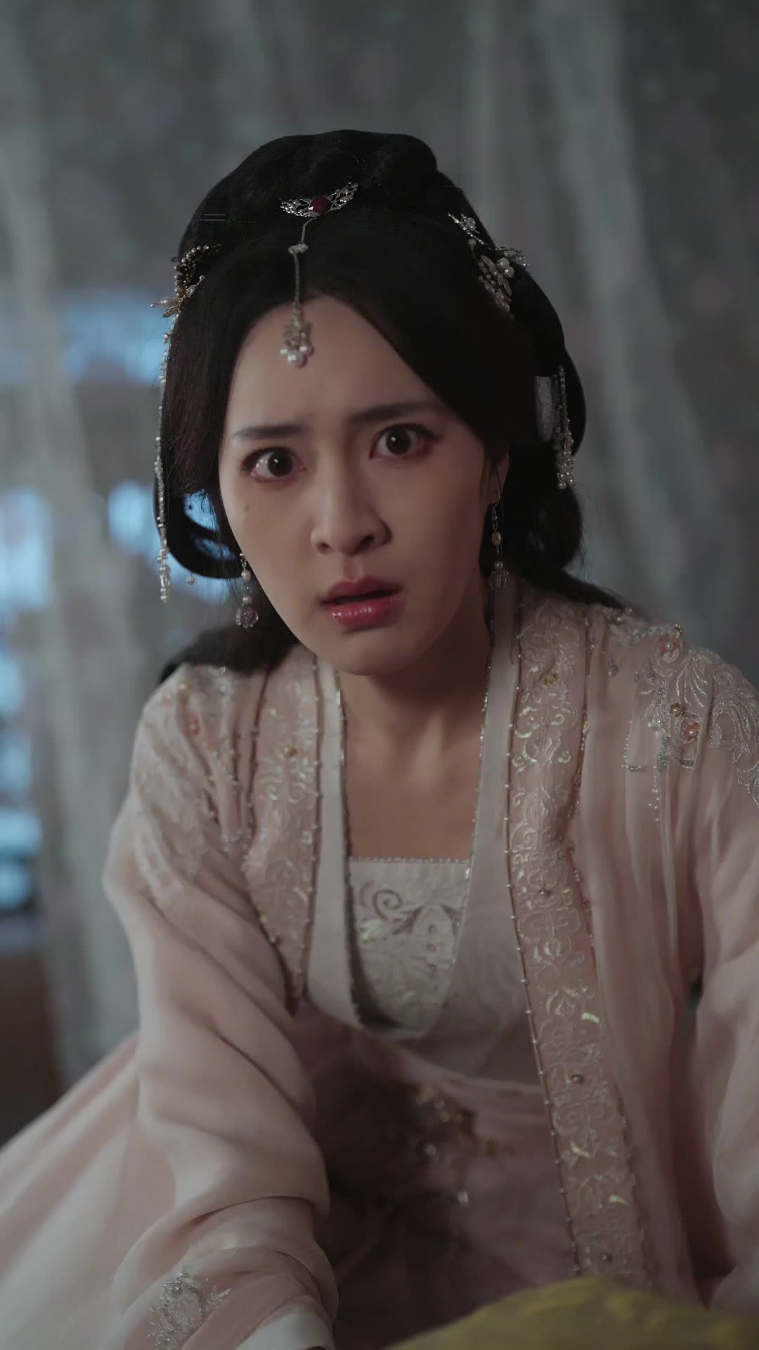 Episode 2 of His Majesty Is A Shapeshifter