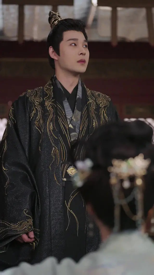Episode 34 of His Majesty Is A Shapeshifter