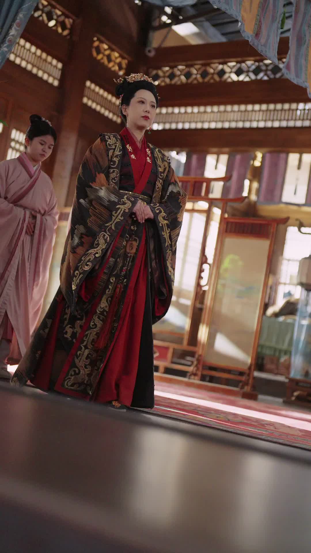 Episode 4 of His Majesty Is A Shapeshifter