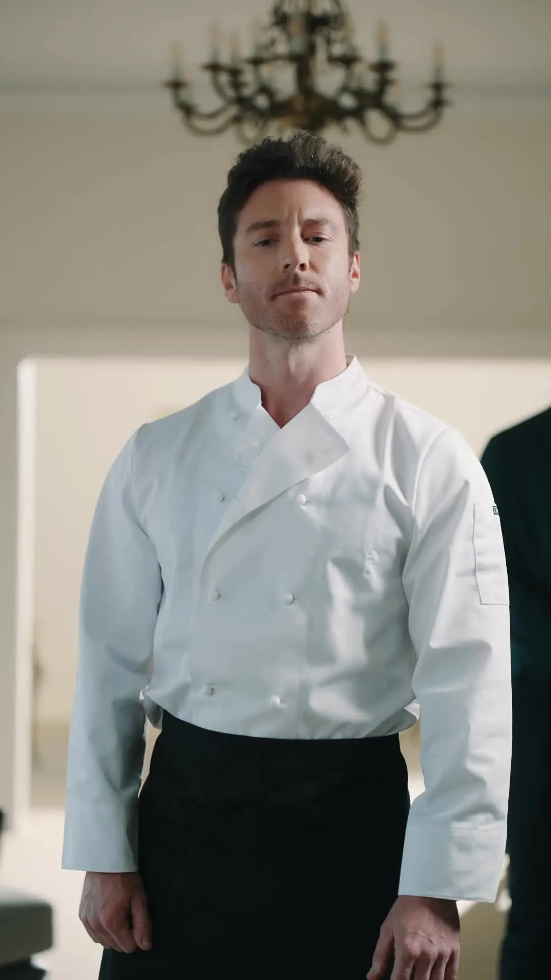 Episode 4 of Hit the Jackpot! My Broke Chef Husband Is a Billionaire?!