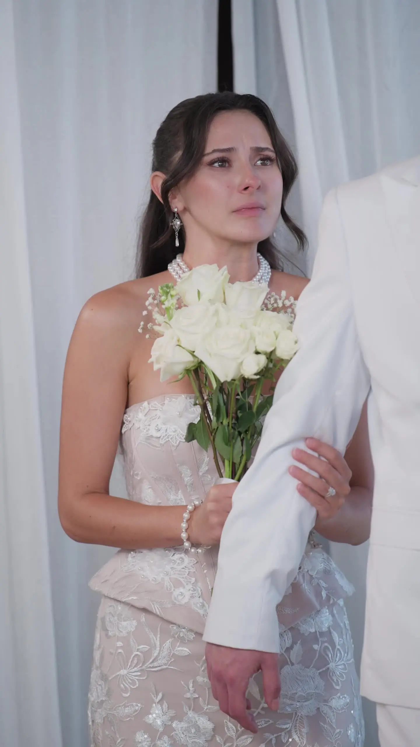 Episode 44 of Honey-Trapped My Fiancé's Billionaire Rival
