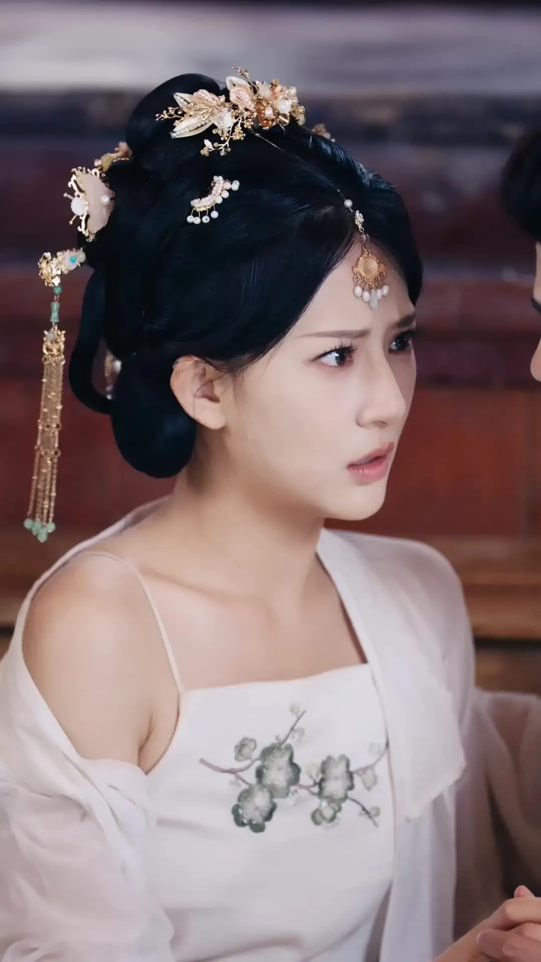 Episode 35 of How to Tame a Royal Heart