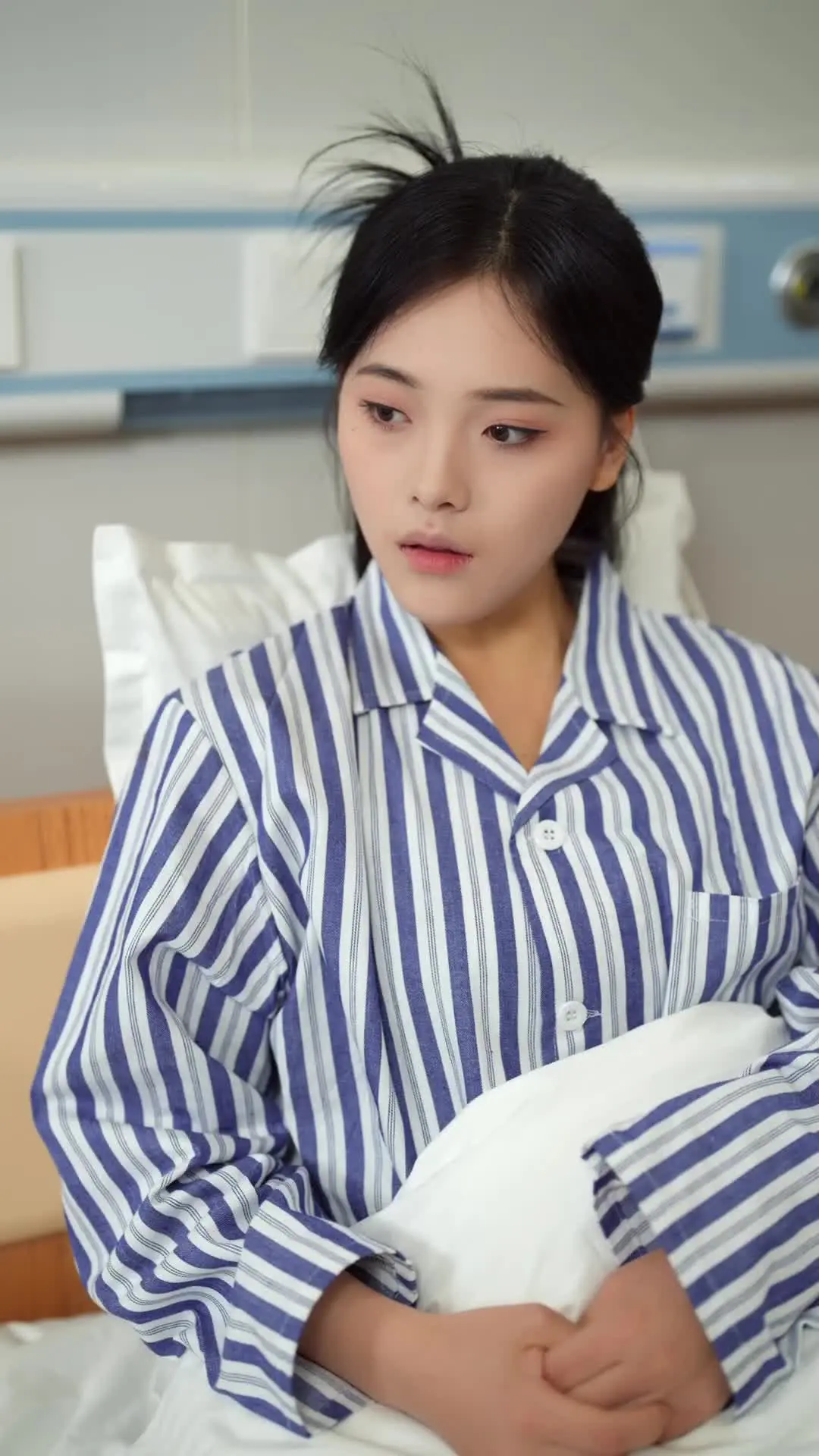 Episode 17 of I Ditched Him for His Rival