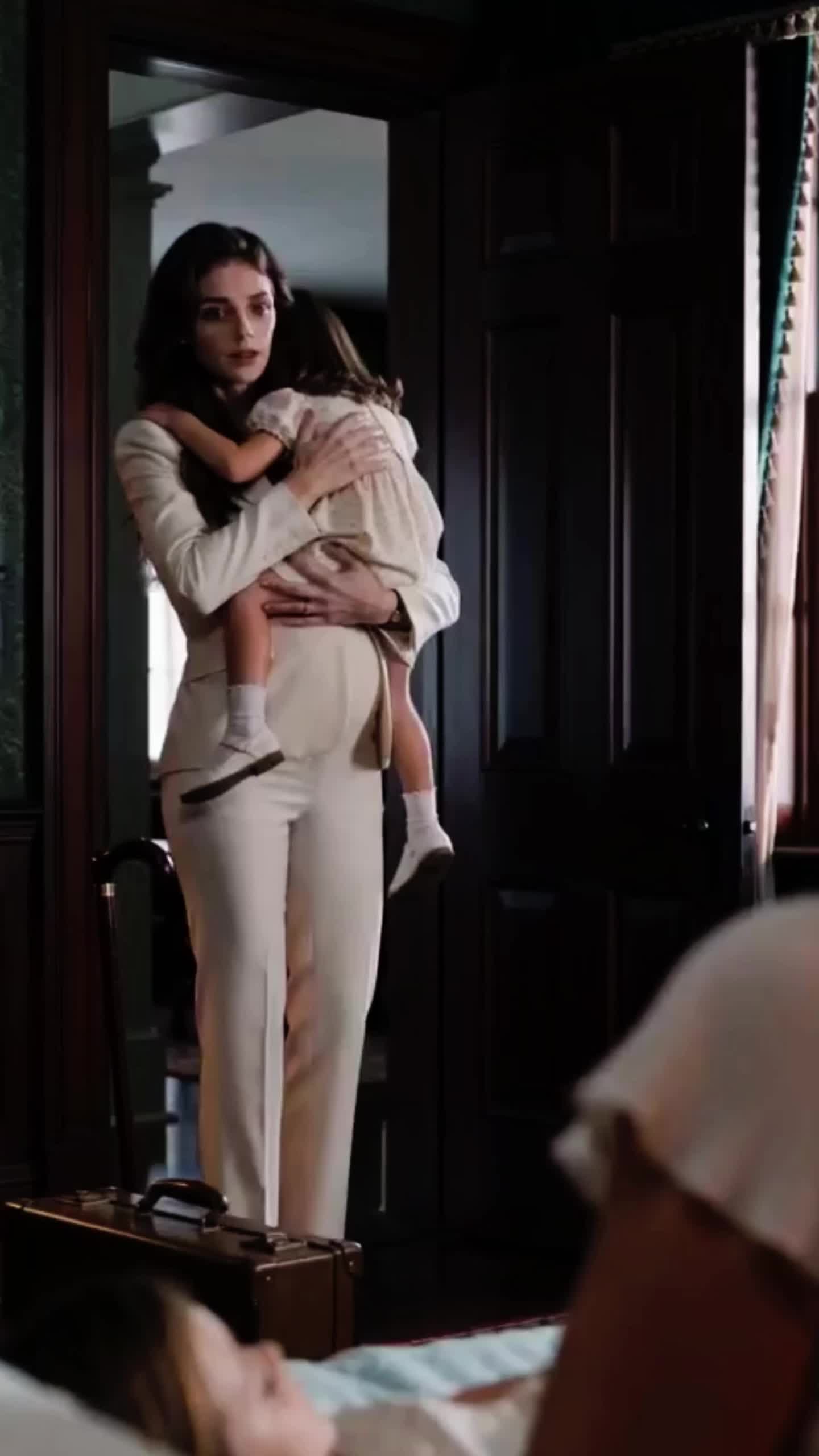 Episode 28 of I Flew Home Pregnant Only To See His Secret