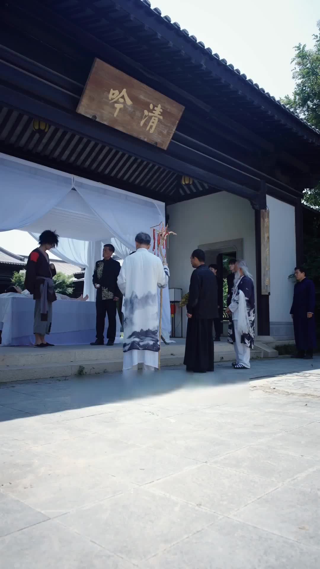 Episode 8 of I'm the Dragon King & Legendary Healer